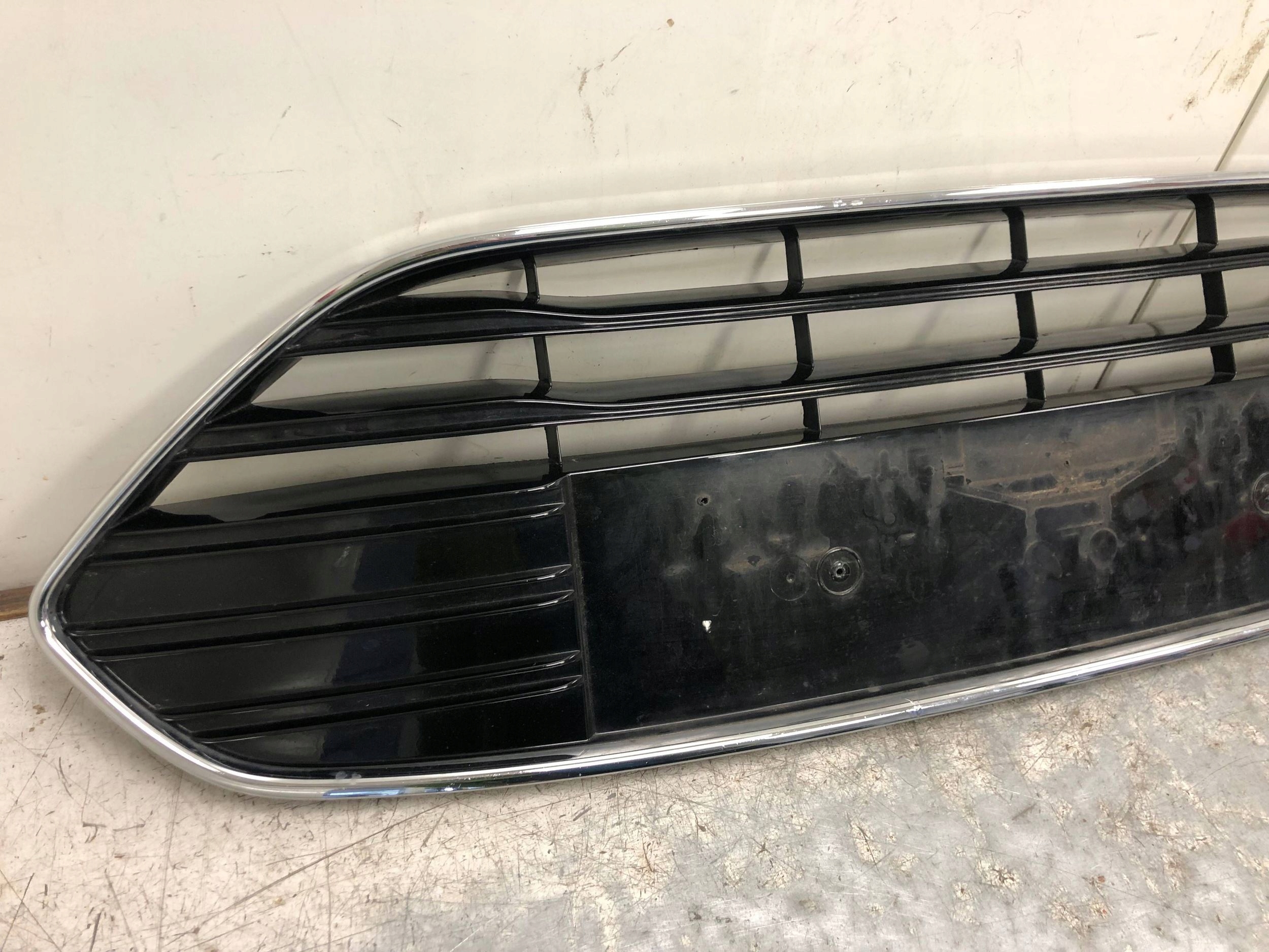 grill grille FORD B-MAX AV11-17B968-BC