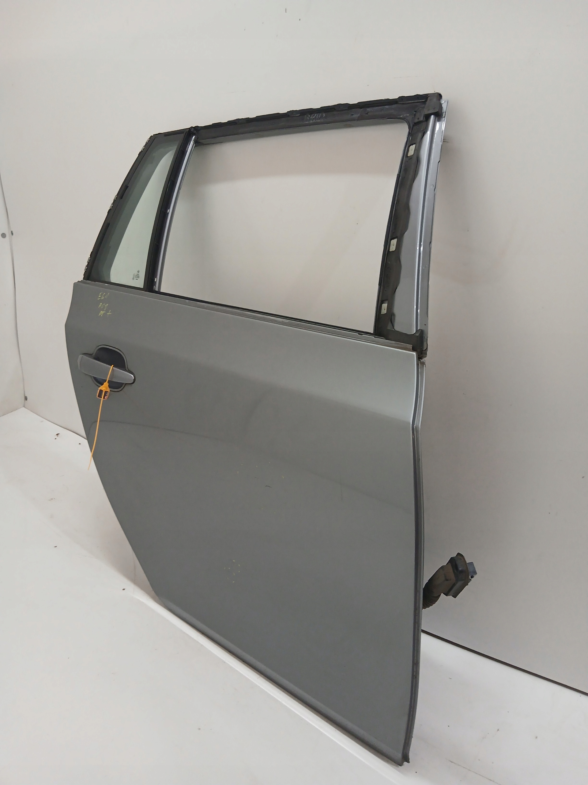 door right rear. BMW E61 A08/7 SILBERGRAU