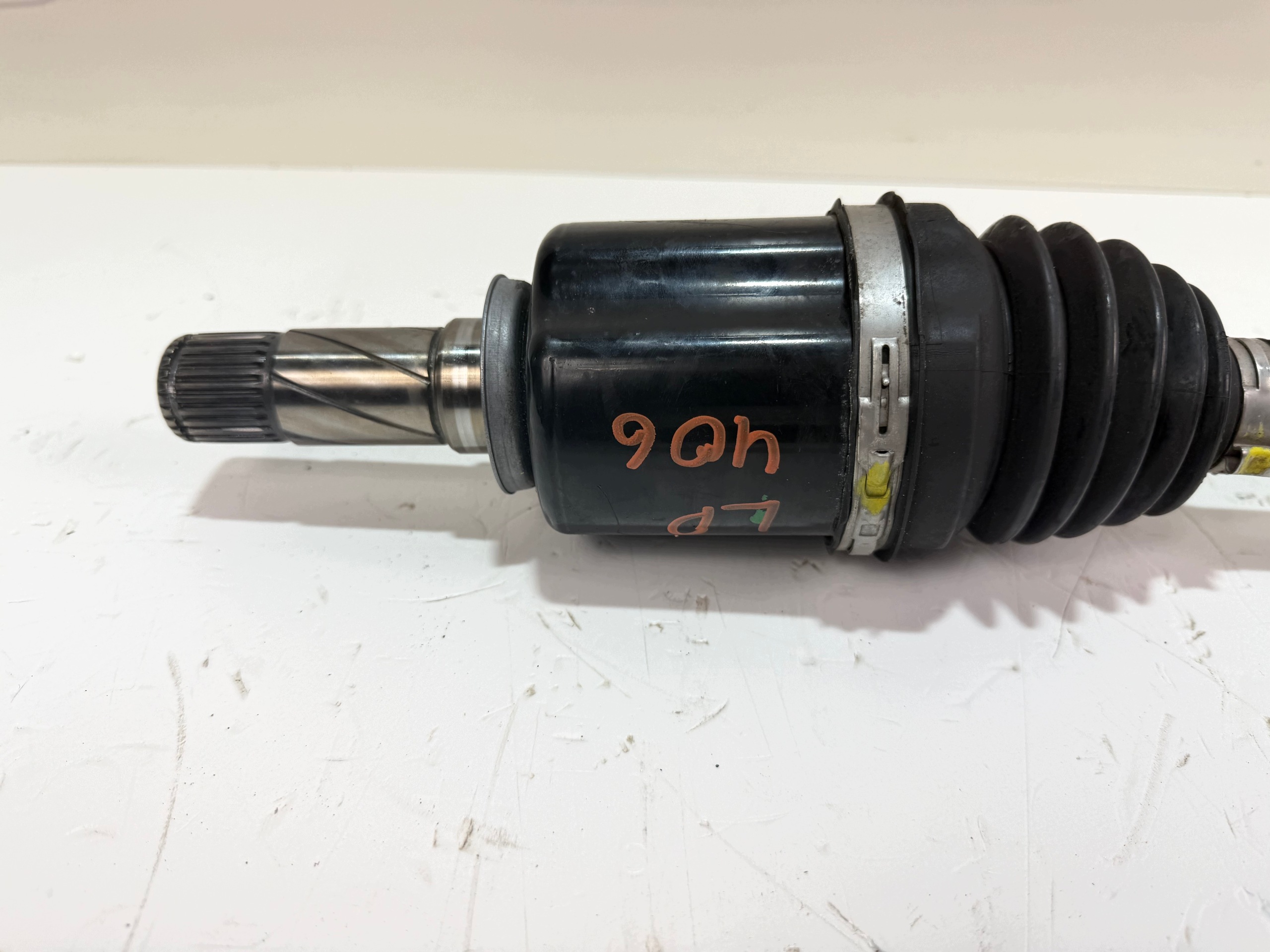 semi-axis left front BMW U06 F70 U11 5A44AB1