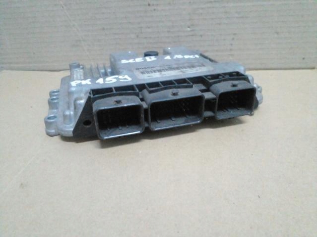 control unit of the engine RENAULT SCENIC II 1.9 DCI 02-06