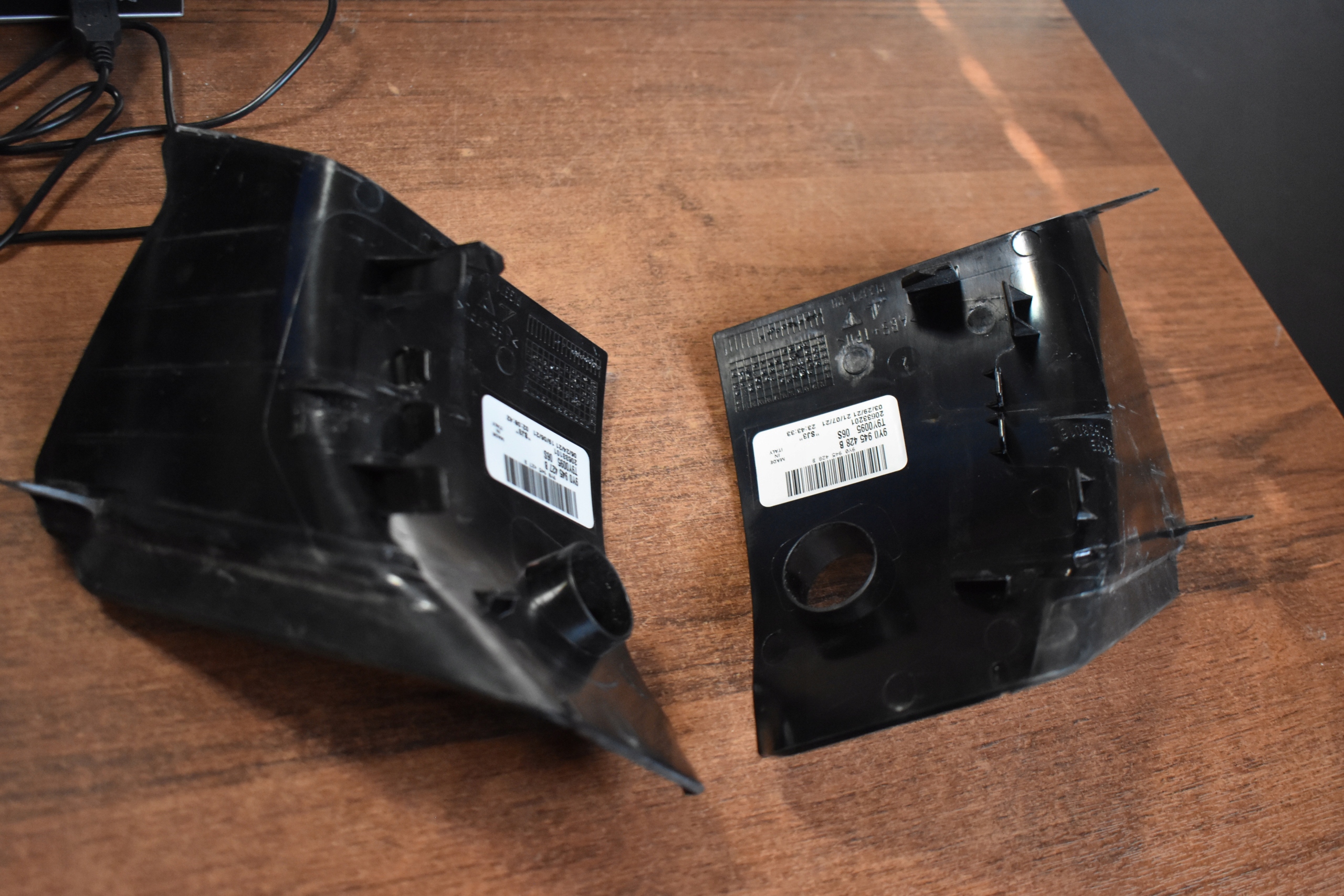 IDEALNA cover bonnet rear left right PORSCHE CAYENNE 9Y 1