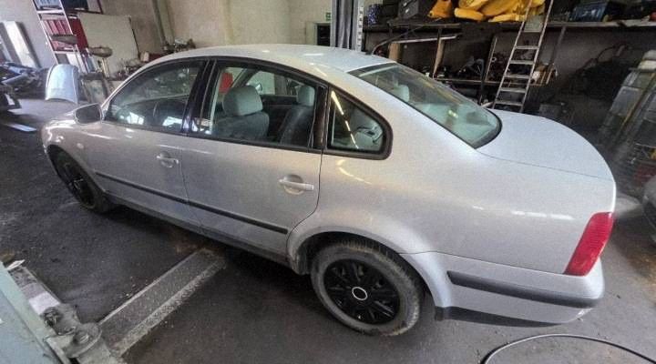 VW Volkswagen PASSAT B5 3B 1997- windscreen front front