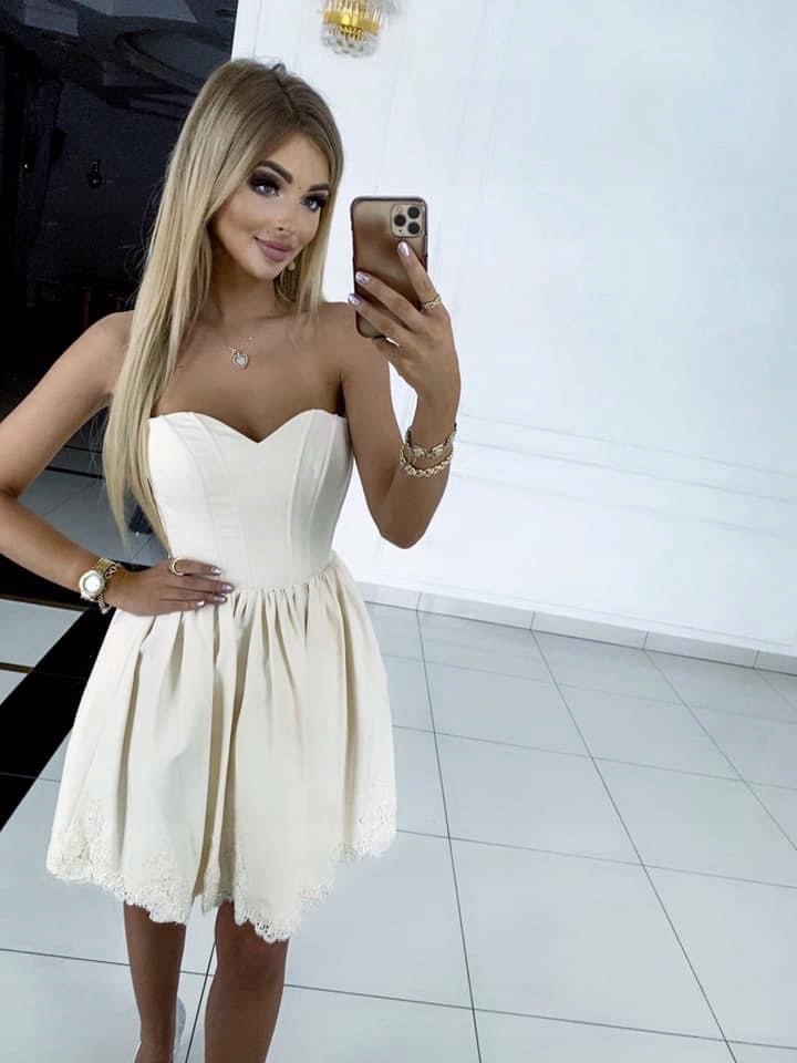 Šaty Pretty Women Barva Ecru vel. 34