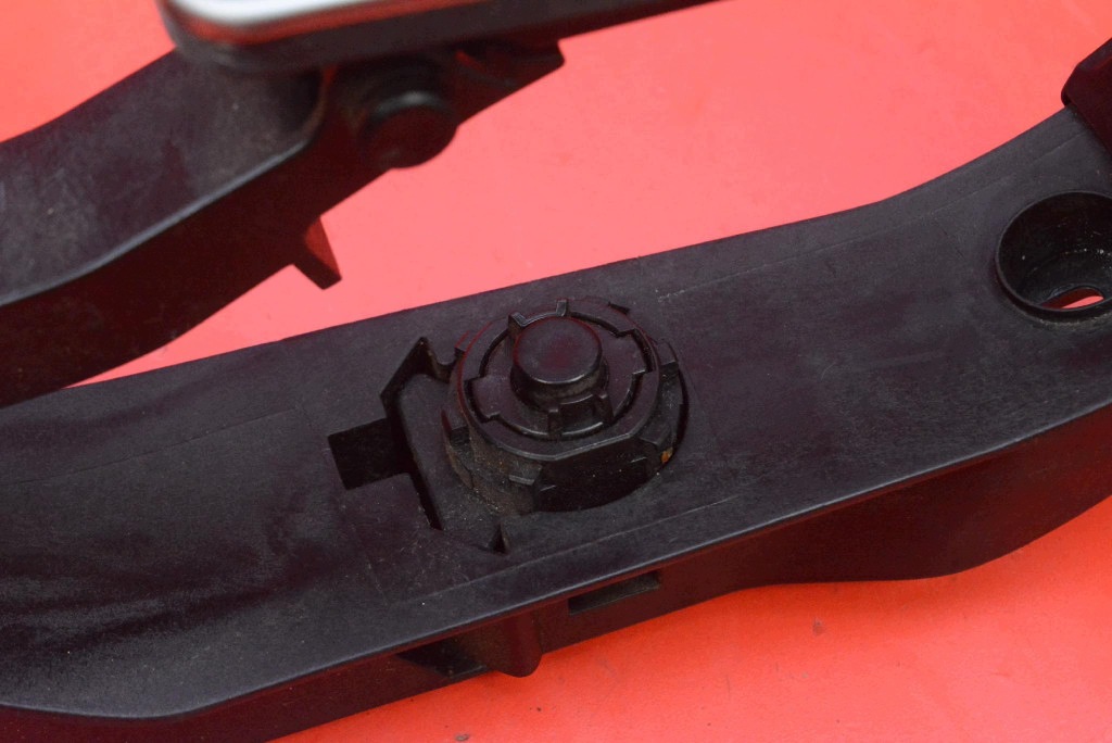potentiometer accelerator pedal A1713000004 MERCEDES E-KLASA W211 1.8 compressor;