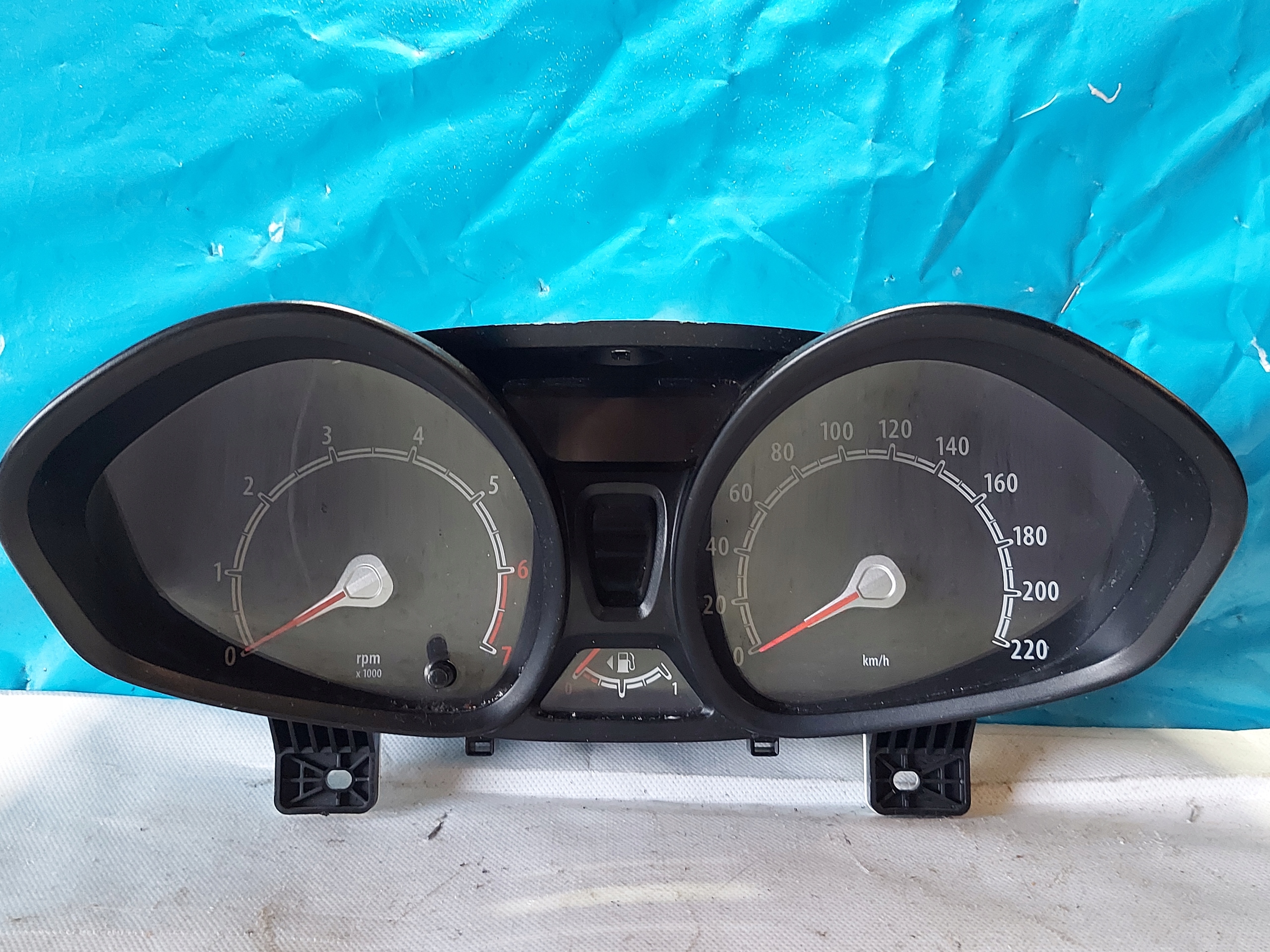 dials clock FIESTA 1.2 B 8A6T-10849-AD