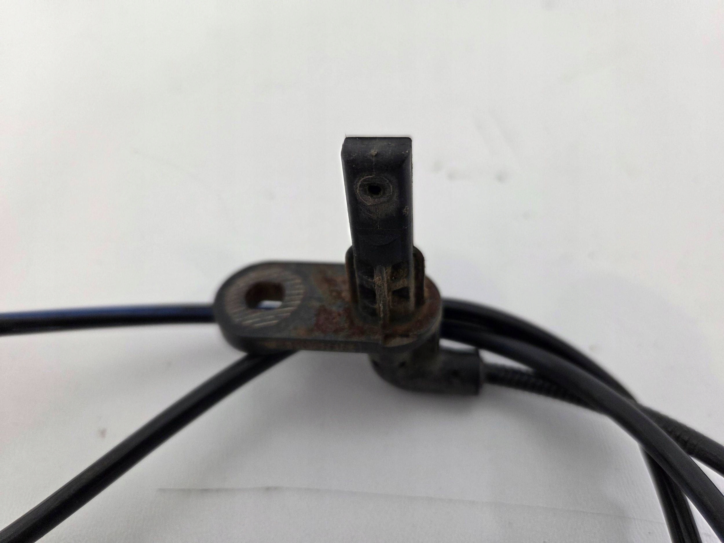 Toyota C-HR and sensor ABS front right 89542F4010 (CZ115)