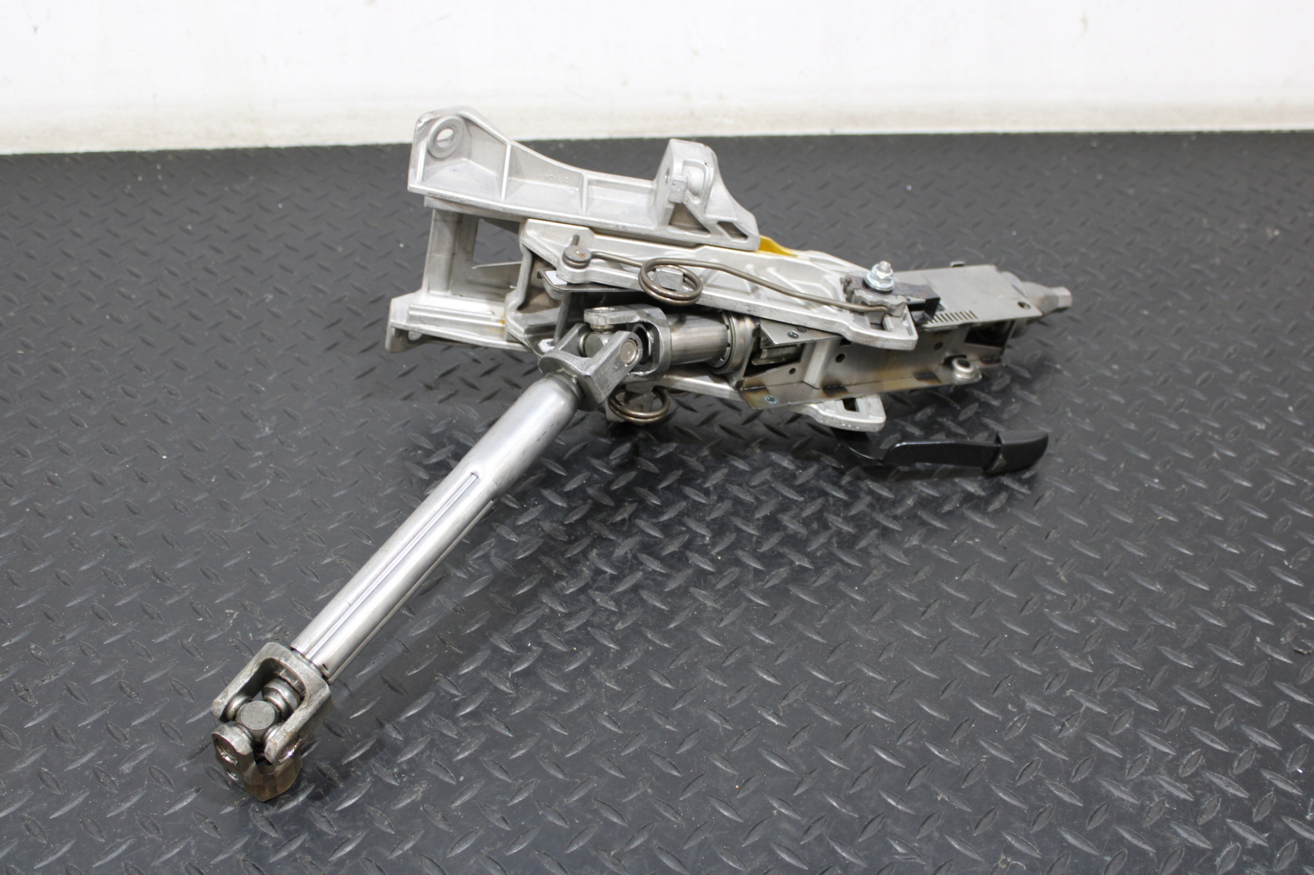 steering wheel rod JAGUAR E-PACE X540 LIFT L9C3-3C529-AA