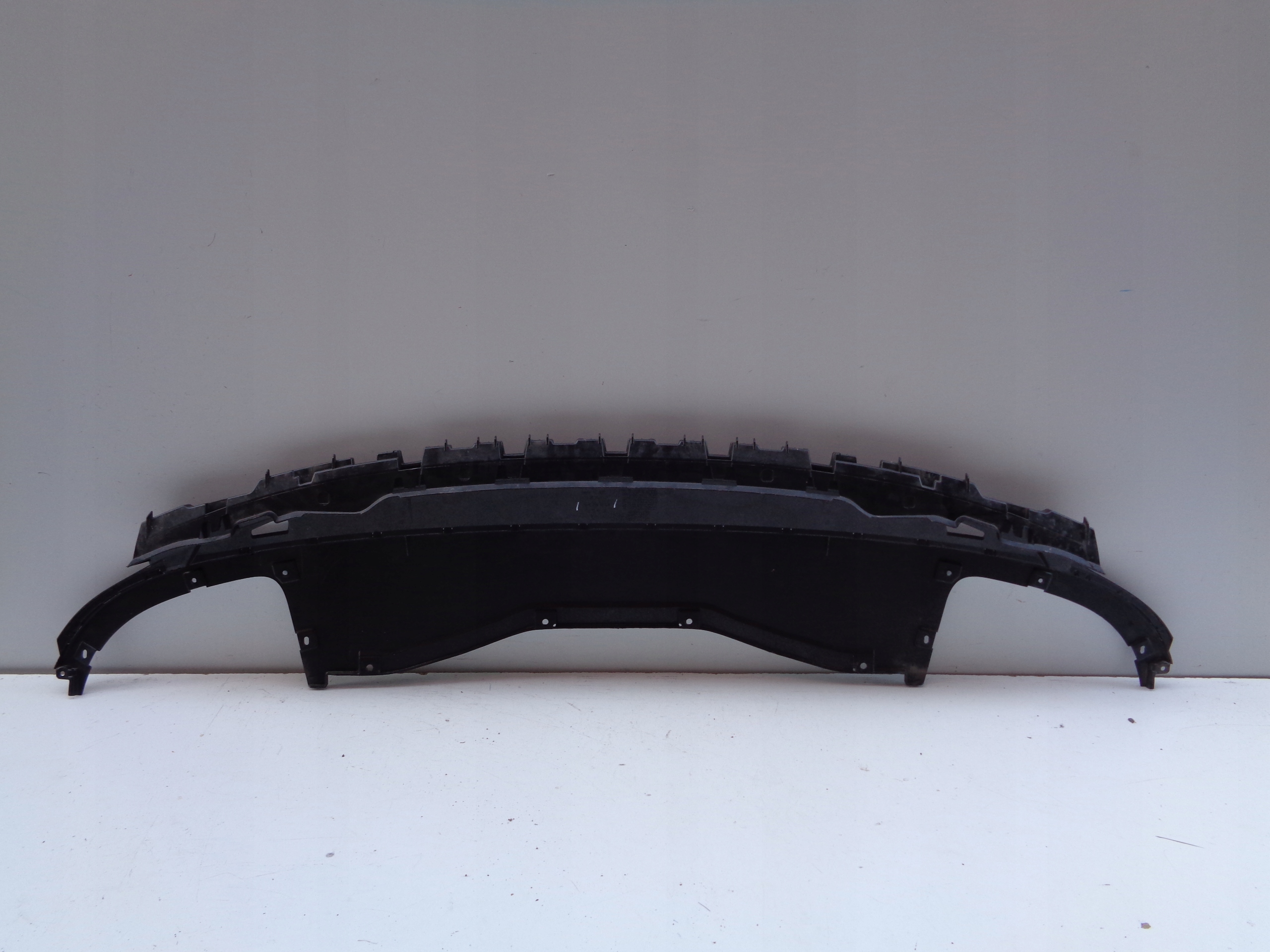 Blende Abdeckung unter Frontstoßstange VW ID4 11A 21