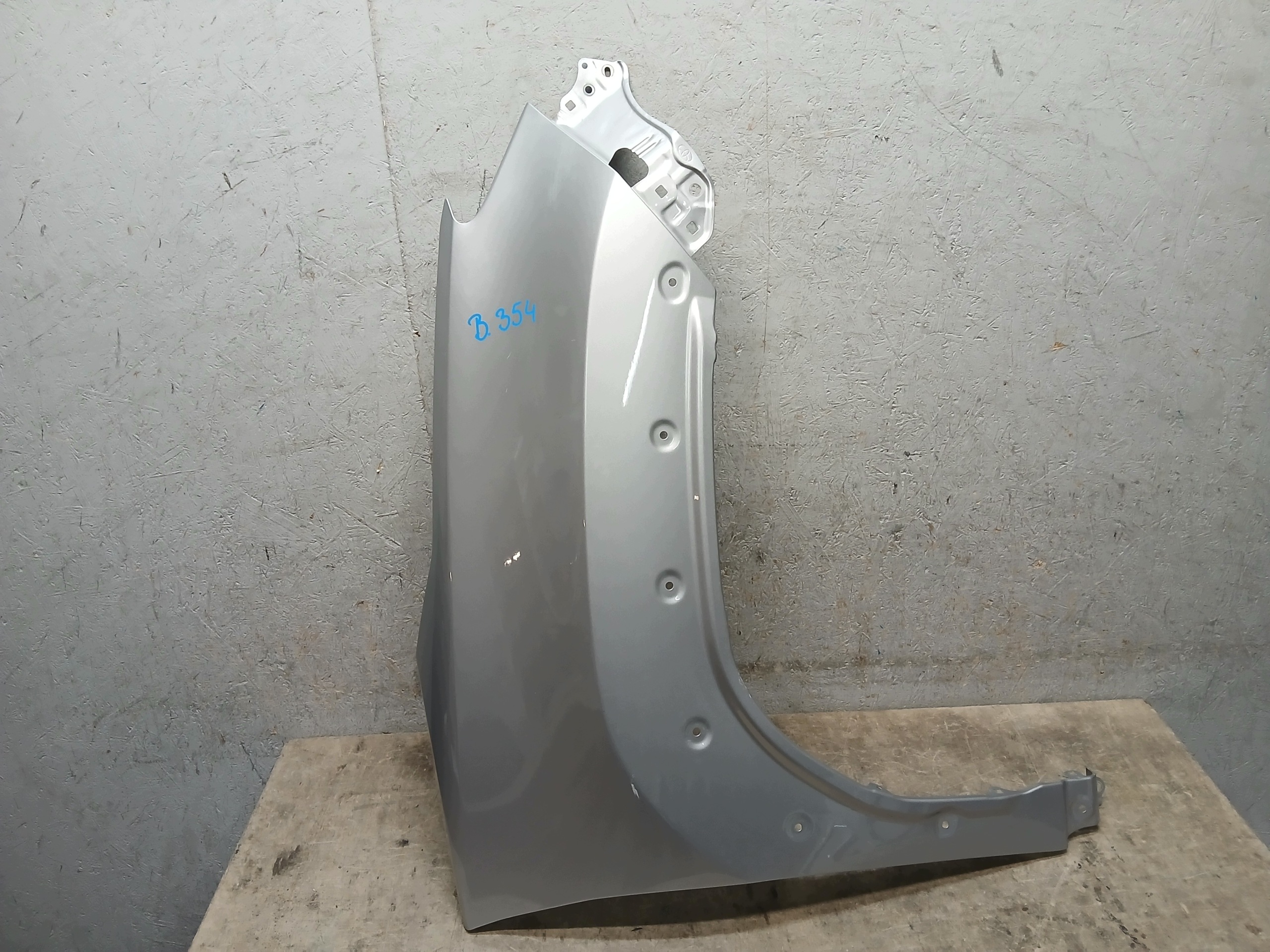 parafango anteriore destra TOYOTA YARIS CROSS 20