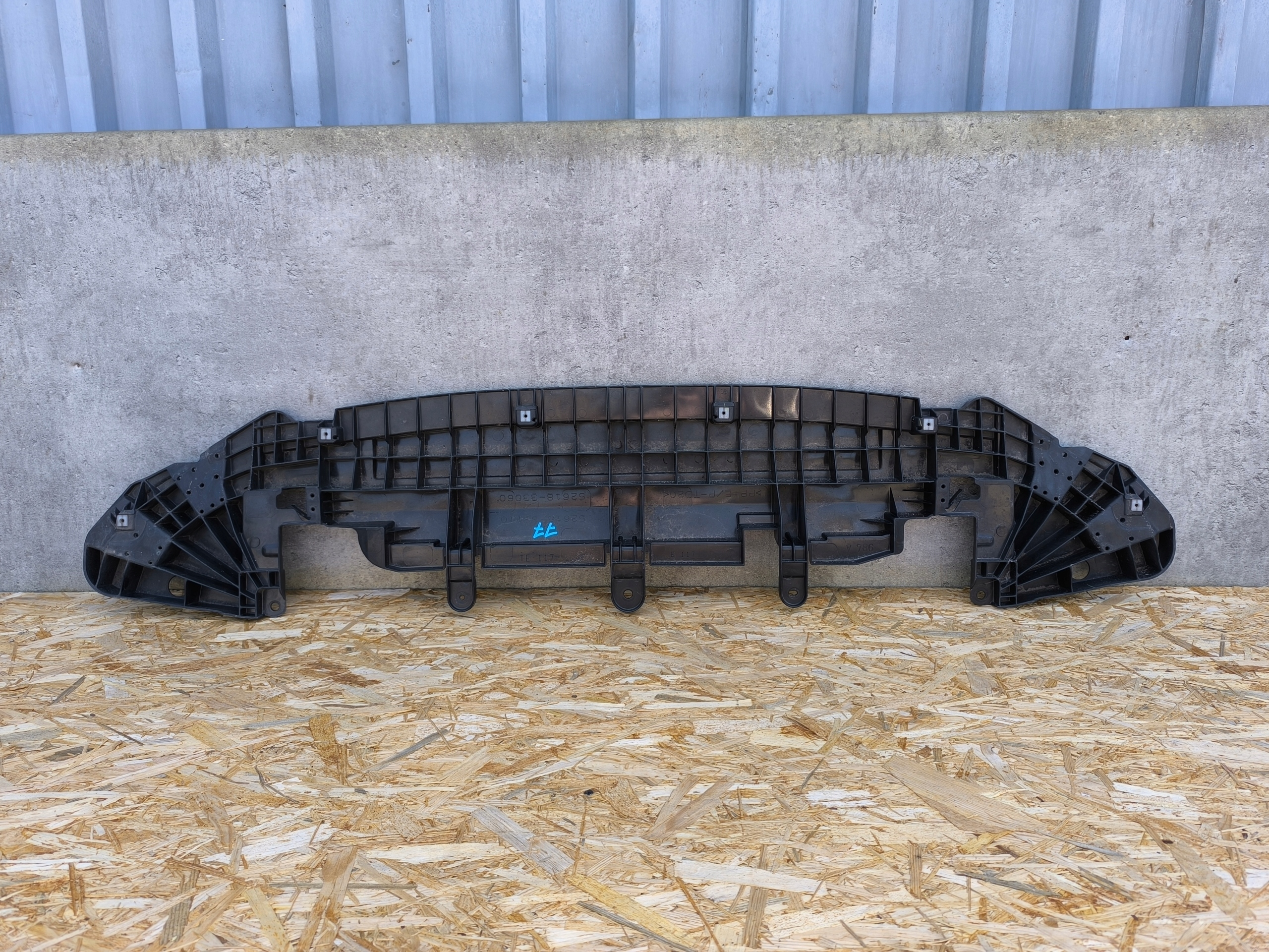 TOYOTA CAMRY 8 VIII LEXUS ES PŁYTA OSŁONA ZDERZAKA PRZÓD 52618-33110