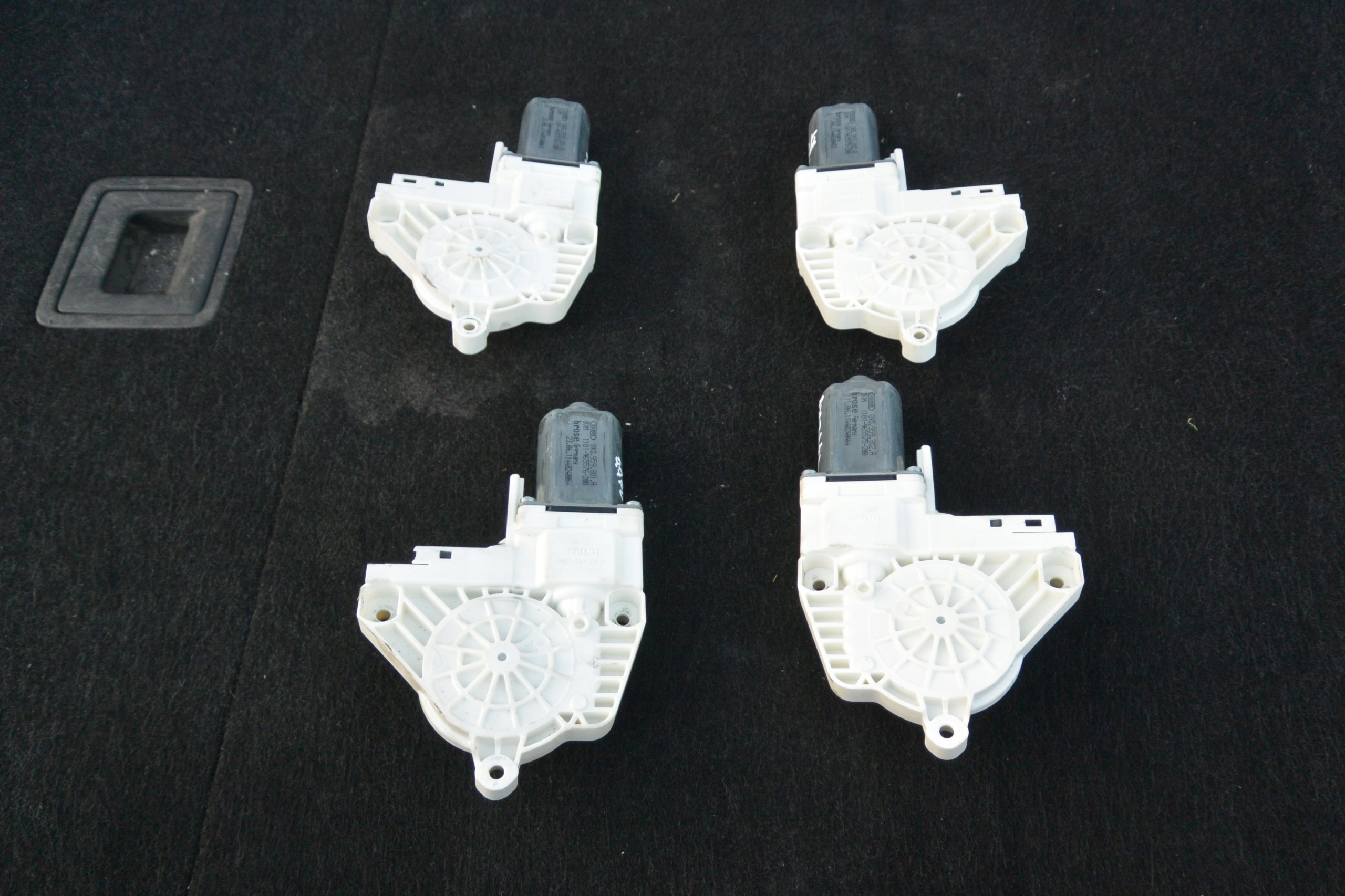 mini motor door left right front rear part AUDI Q7 4L LIFT KOMPLET