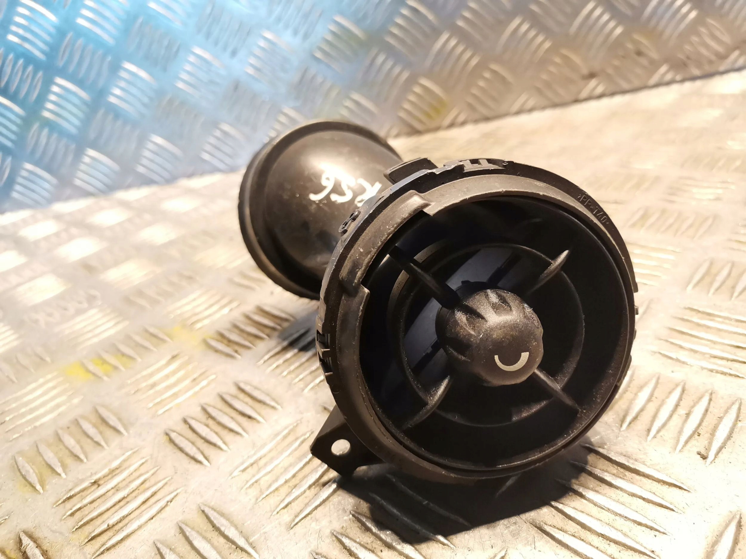 MINI ONE - COOPER Купе R56 сопла / решетки потока воздуха