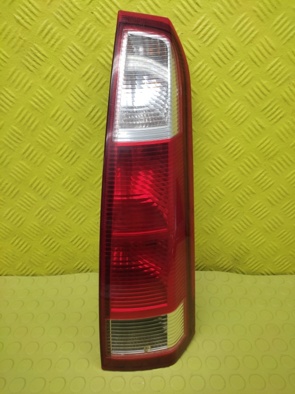 OPEL MERIVA light right rear part 13203392