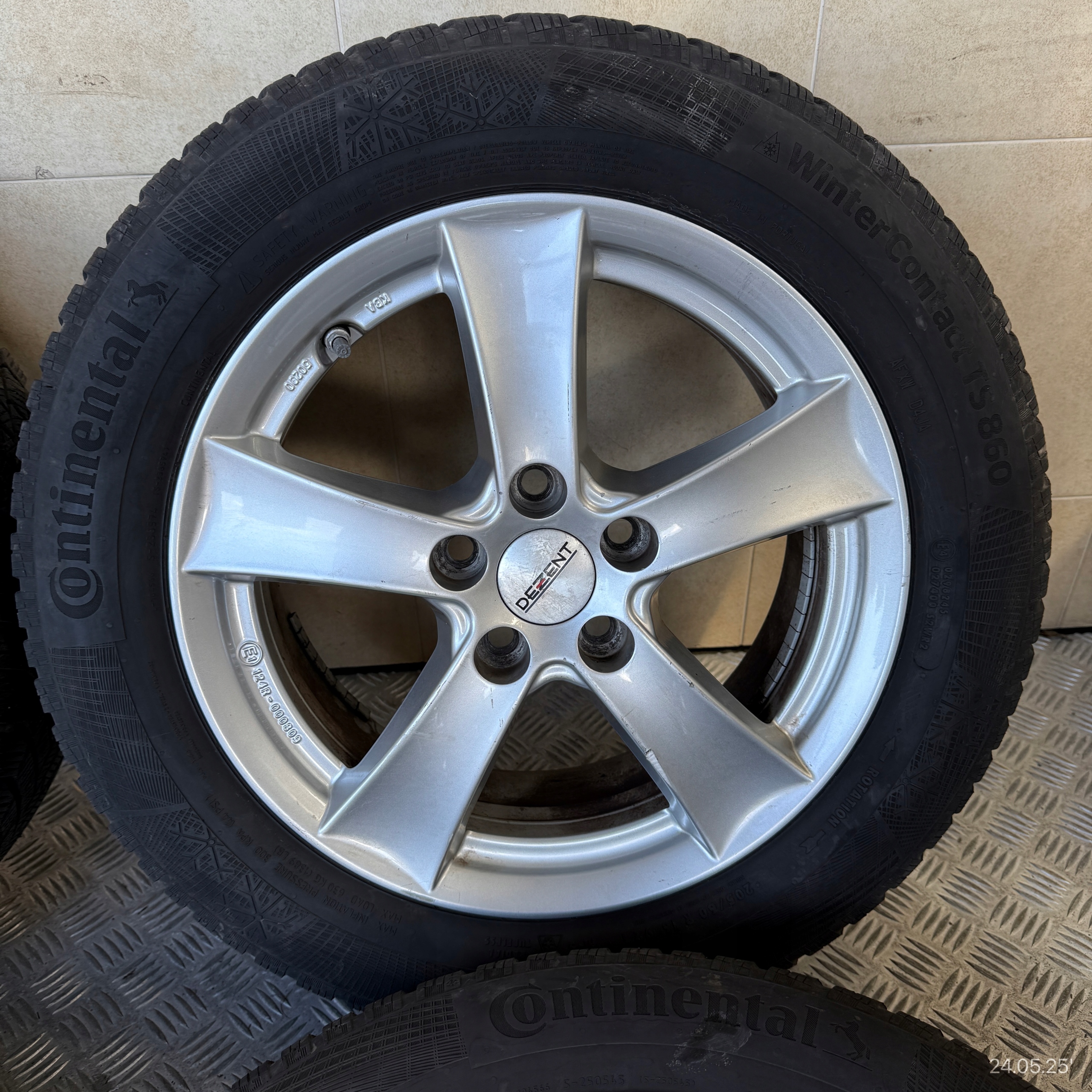 discs DEZENT wheels tyres CONTINENTAL 205/60/16" 5MM winter M+S
