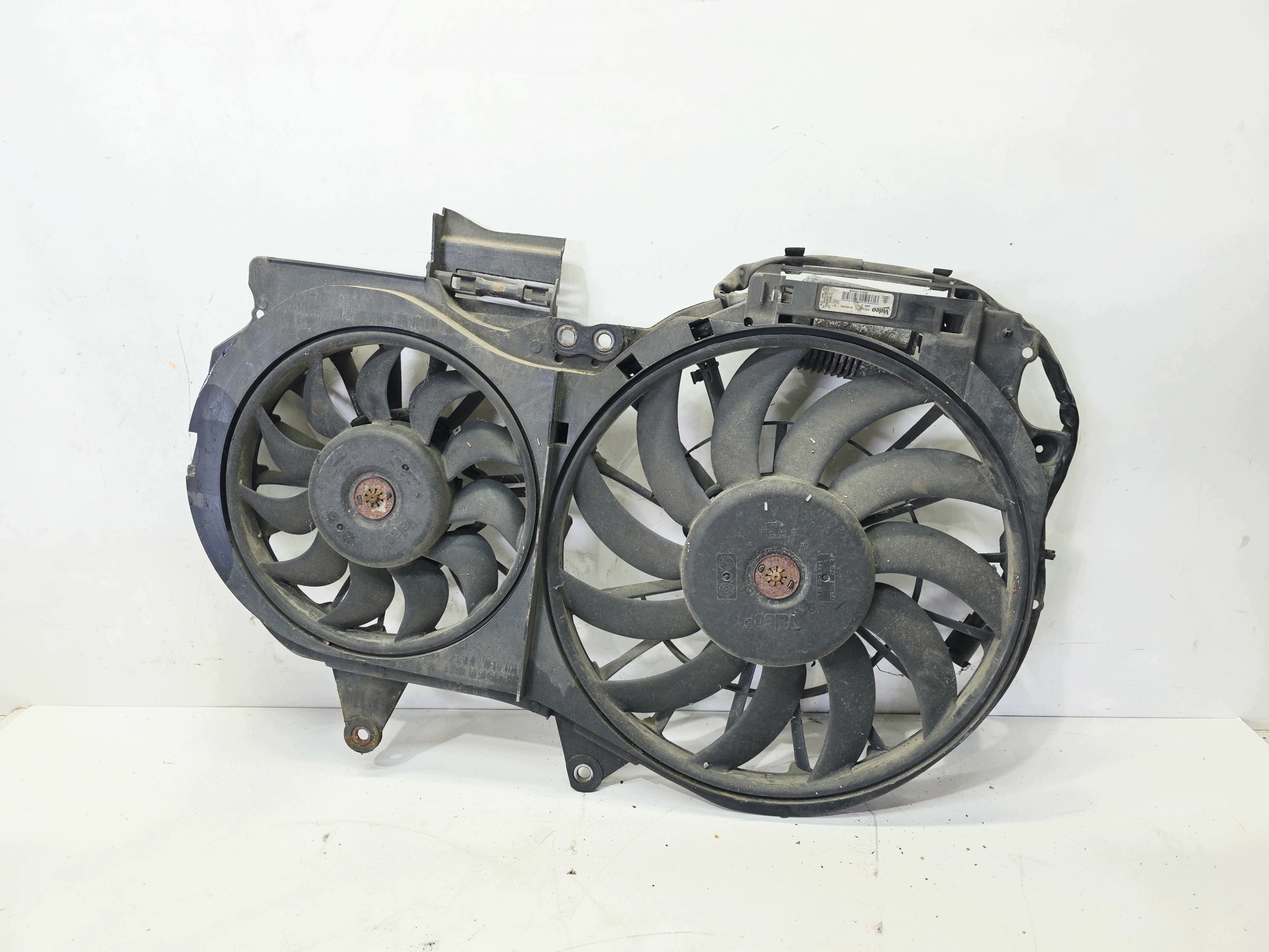 couverture ventilateurs + ventilateurs AUDI A4 B7 8E0121205AB 8E0959501R