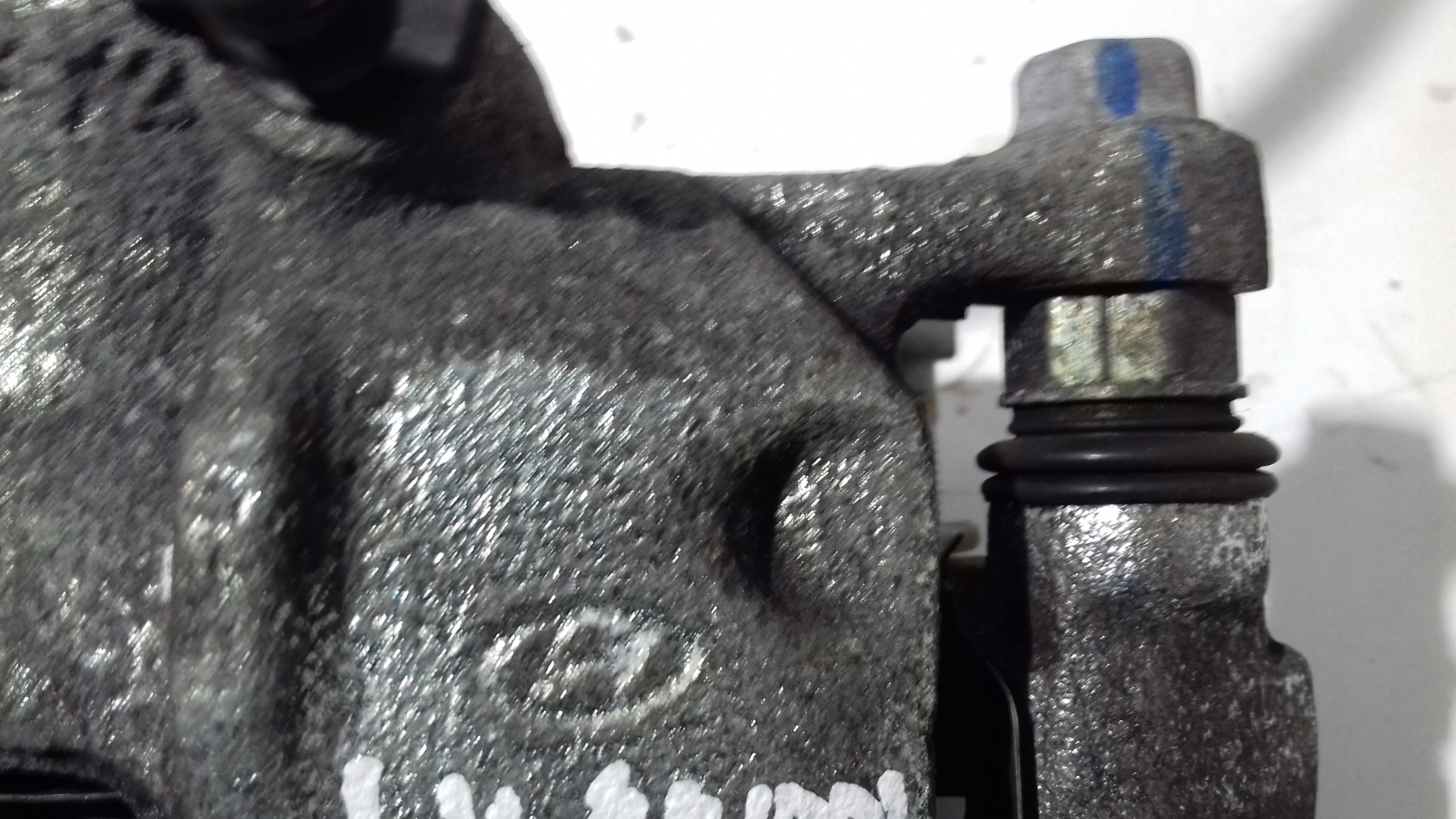 HYUNDAI I10 III 2022 caliper brake left front BC140229