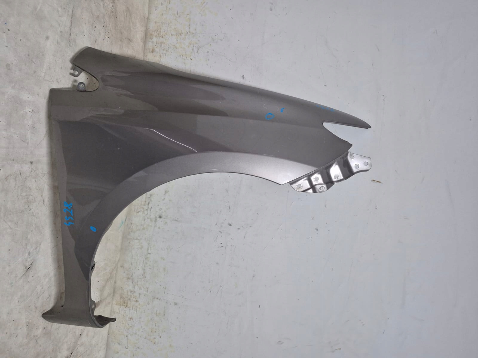 TOYOTA AURIS II 2 12-18 fender front front right