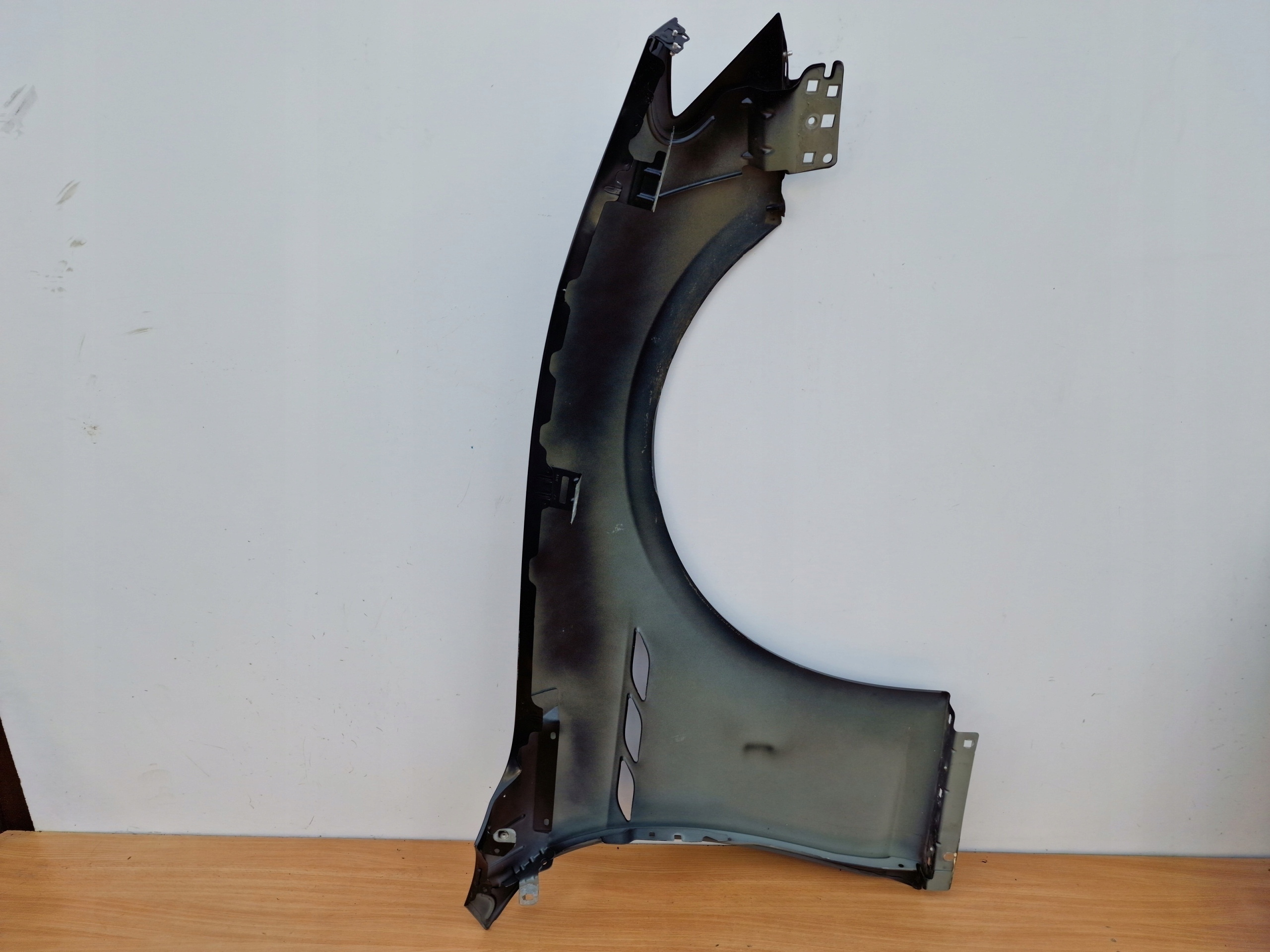 MASERATI GHIBLI left fender front original FRONT