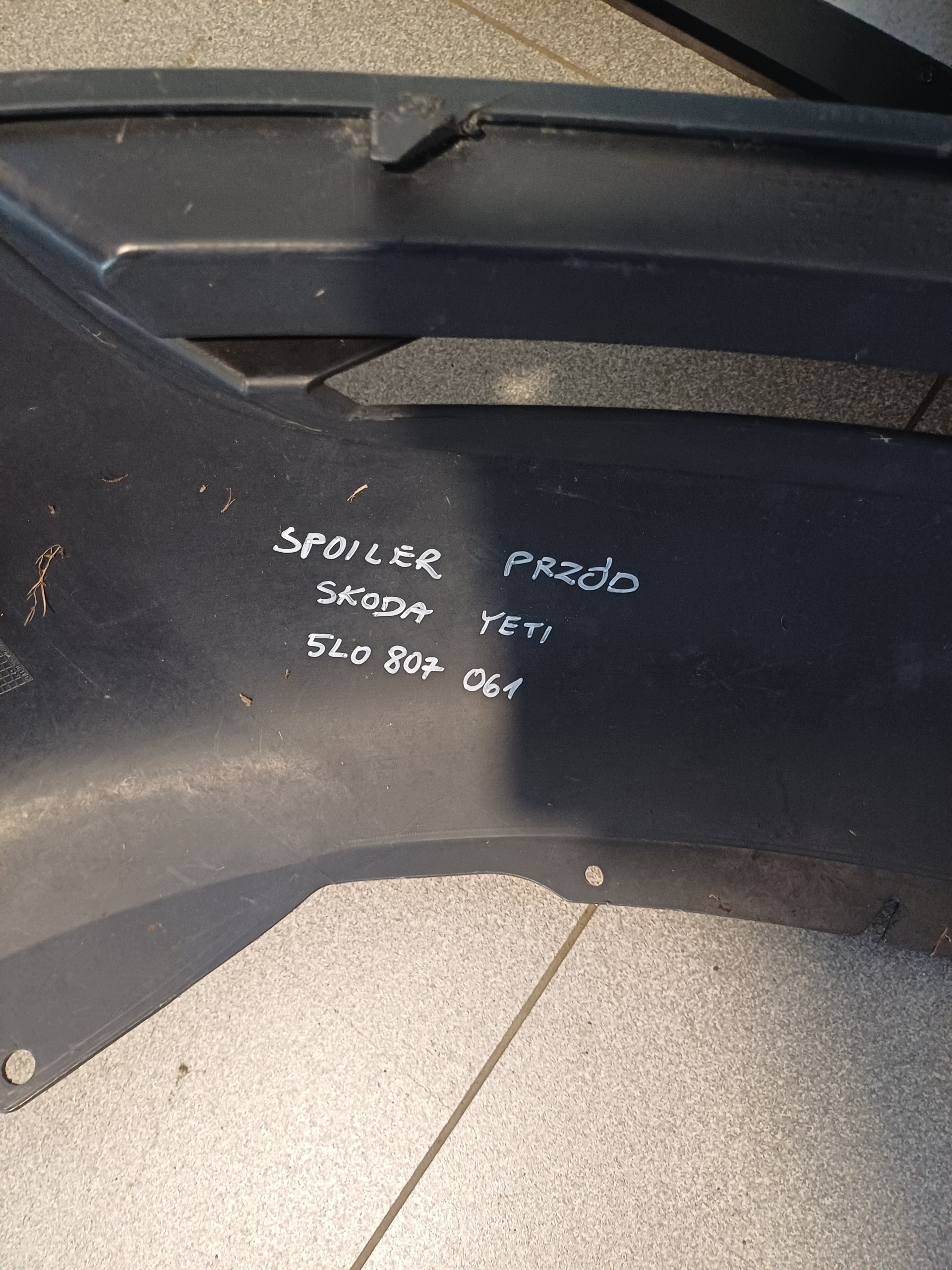 SPOILER of a bumper front front SKODA YETI 5L0807061