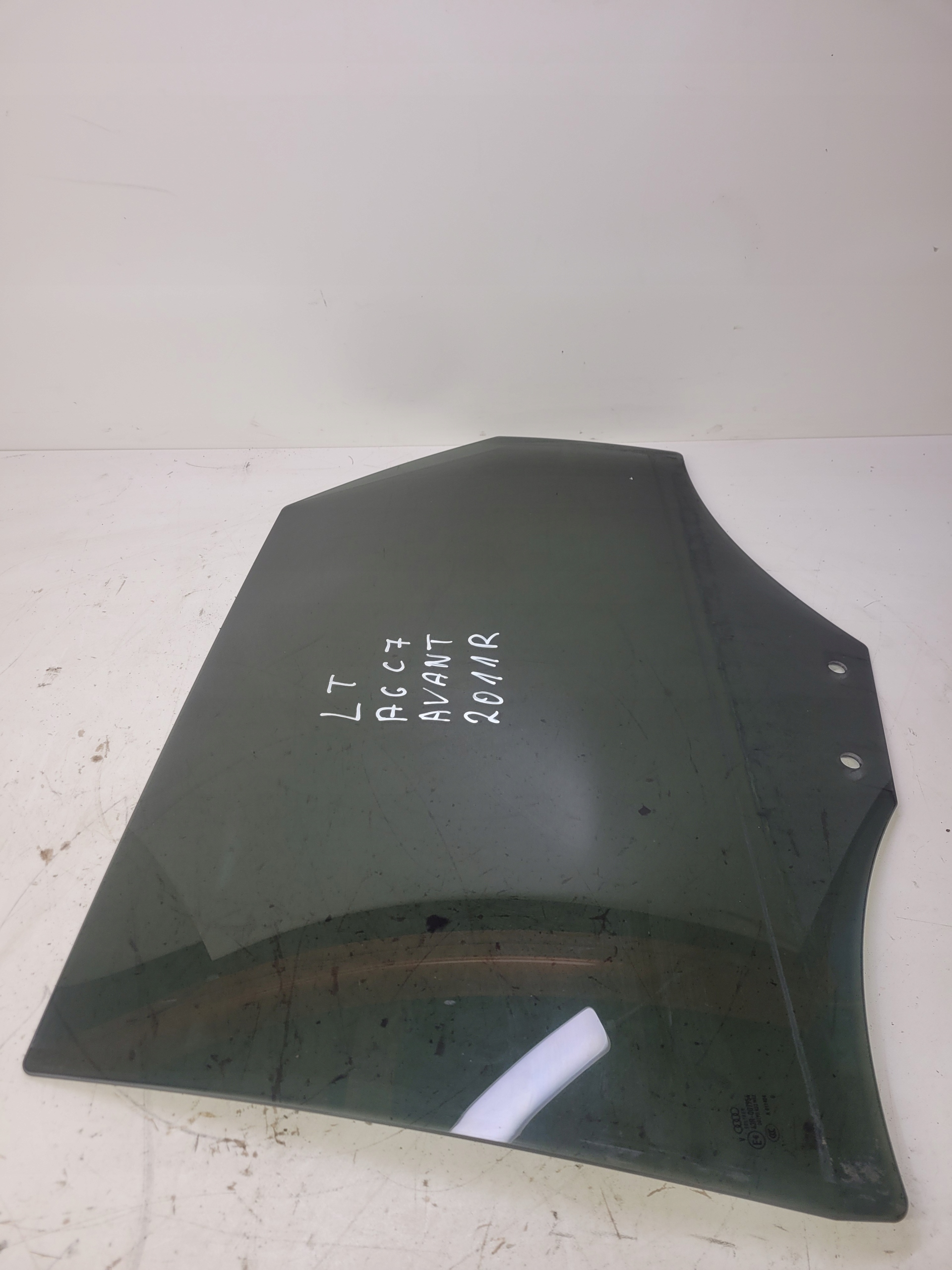 window side door left rear part AUDI A6 C7 2011R AVANT