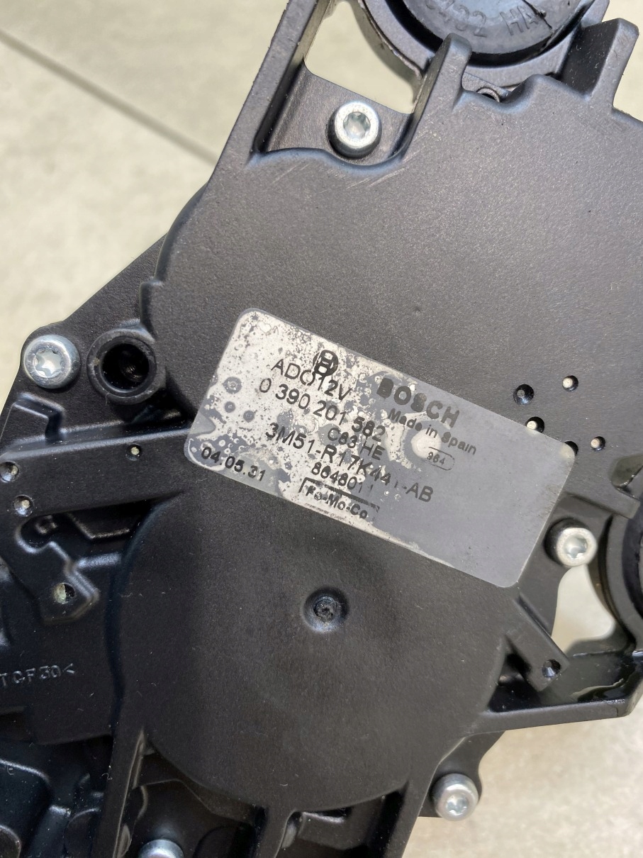 motorek stěrače záď FOCUS C-MAX 0390201582