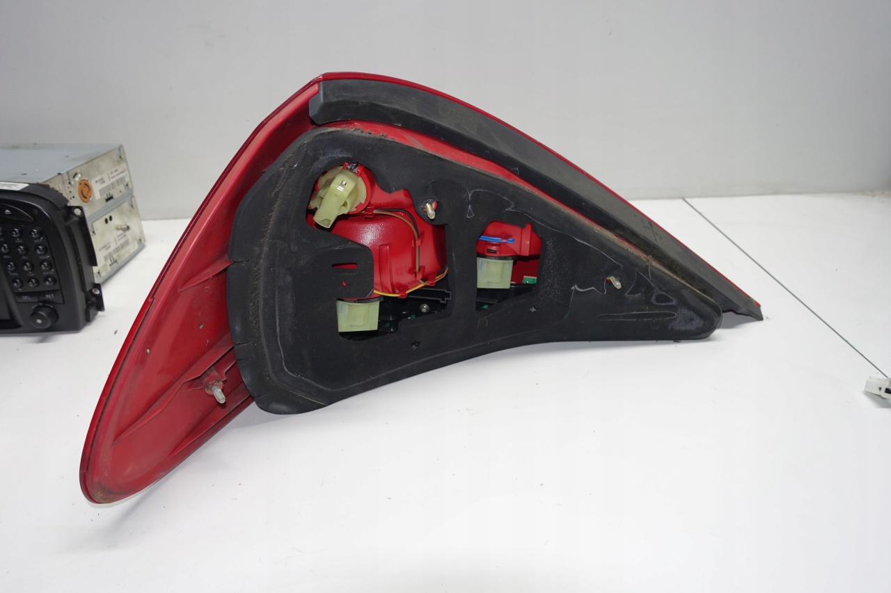 MERCEDES R230 SL фонарь задний правый 2308200264