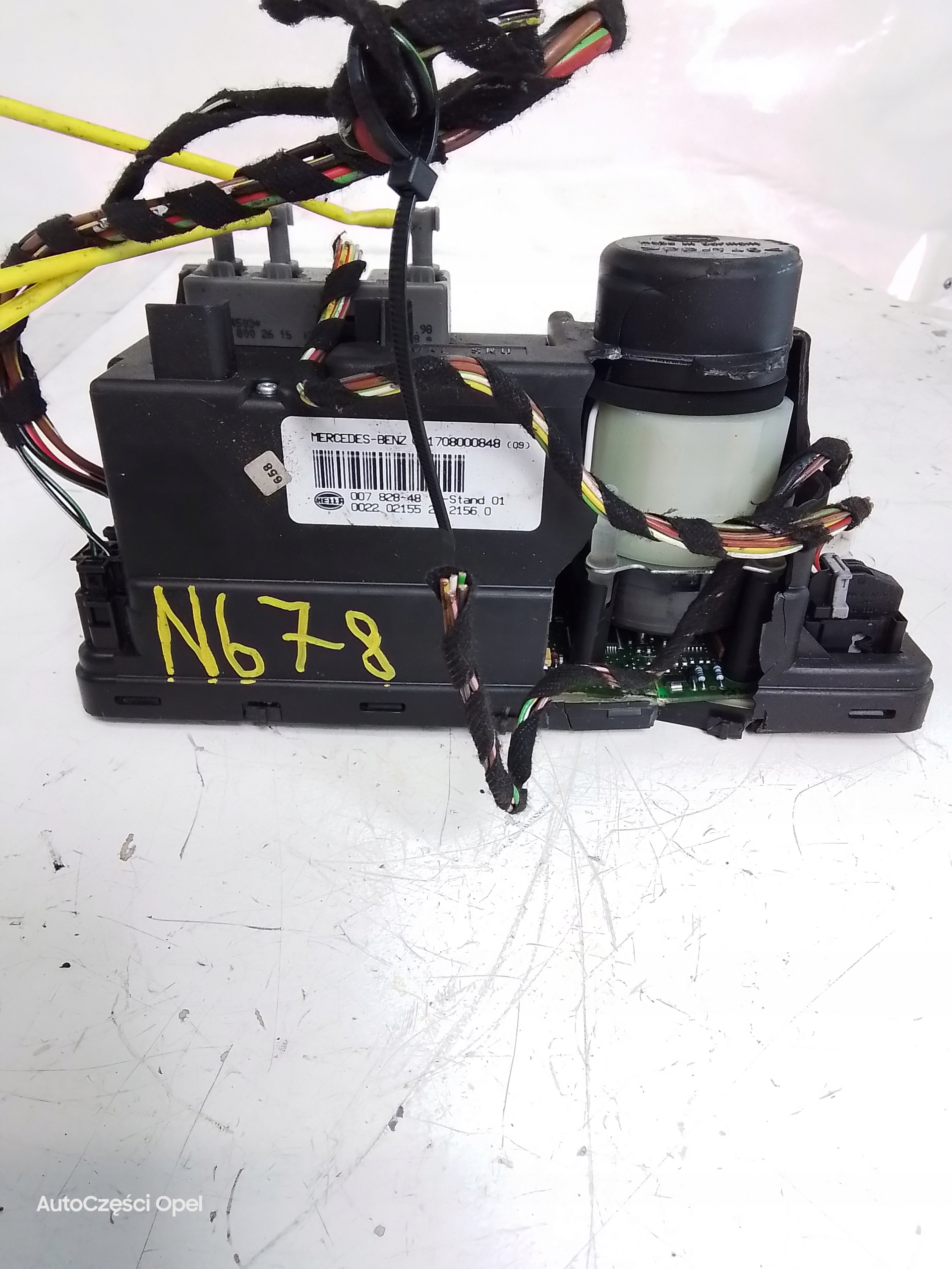 N678 POMPKA CENTRALNEGO ZAMKA MERCEDES-BENZ SLK R170 17080