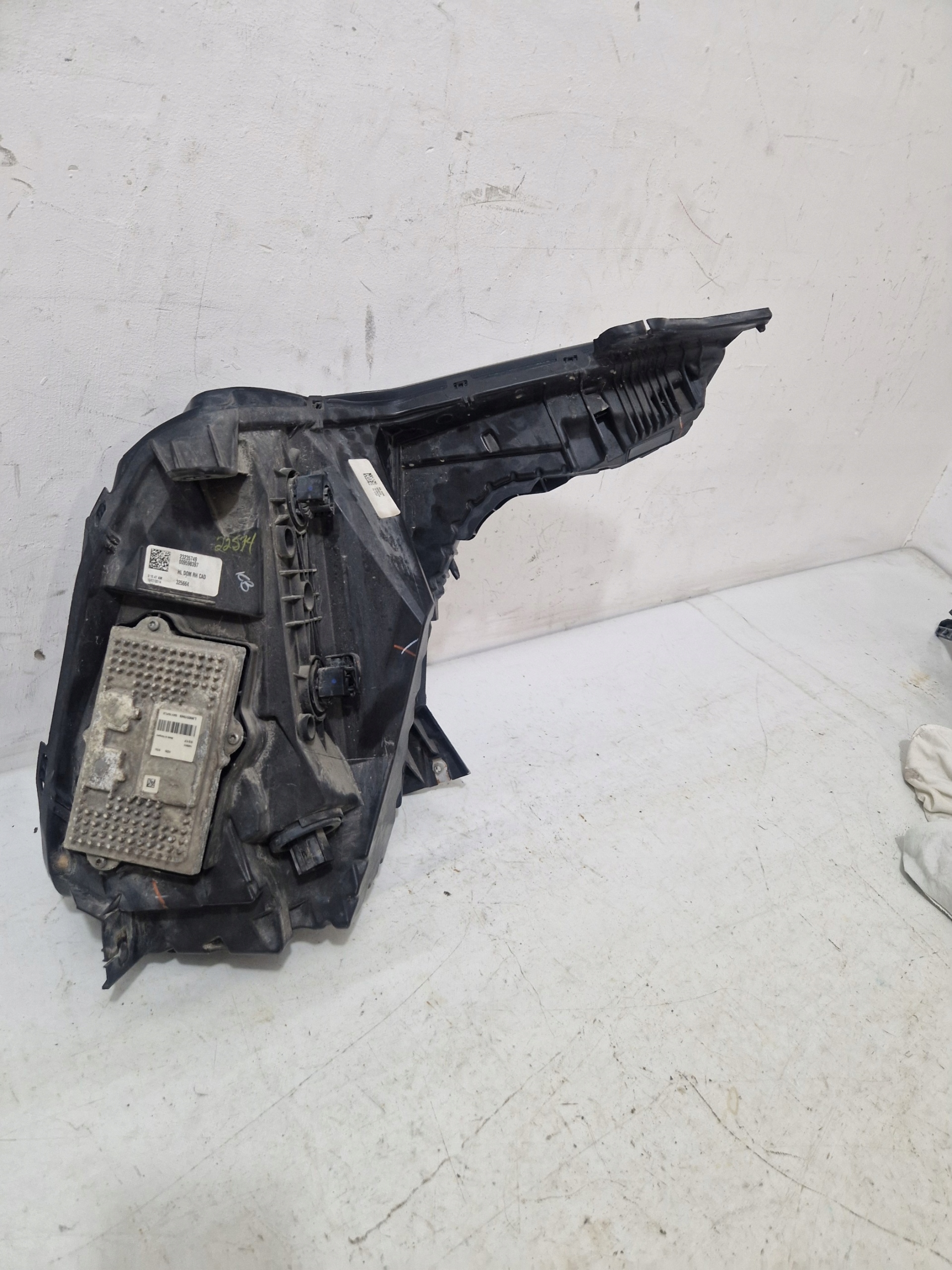 CADILLAC ESCALADE IV 2014- right light front FULL LED complete 23235749