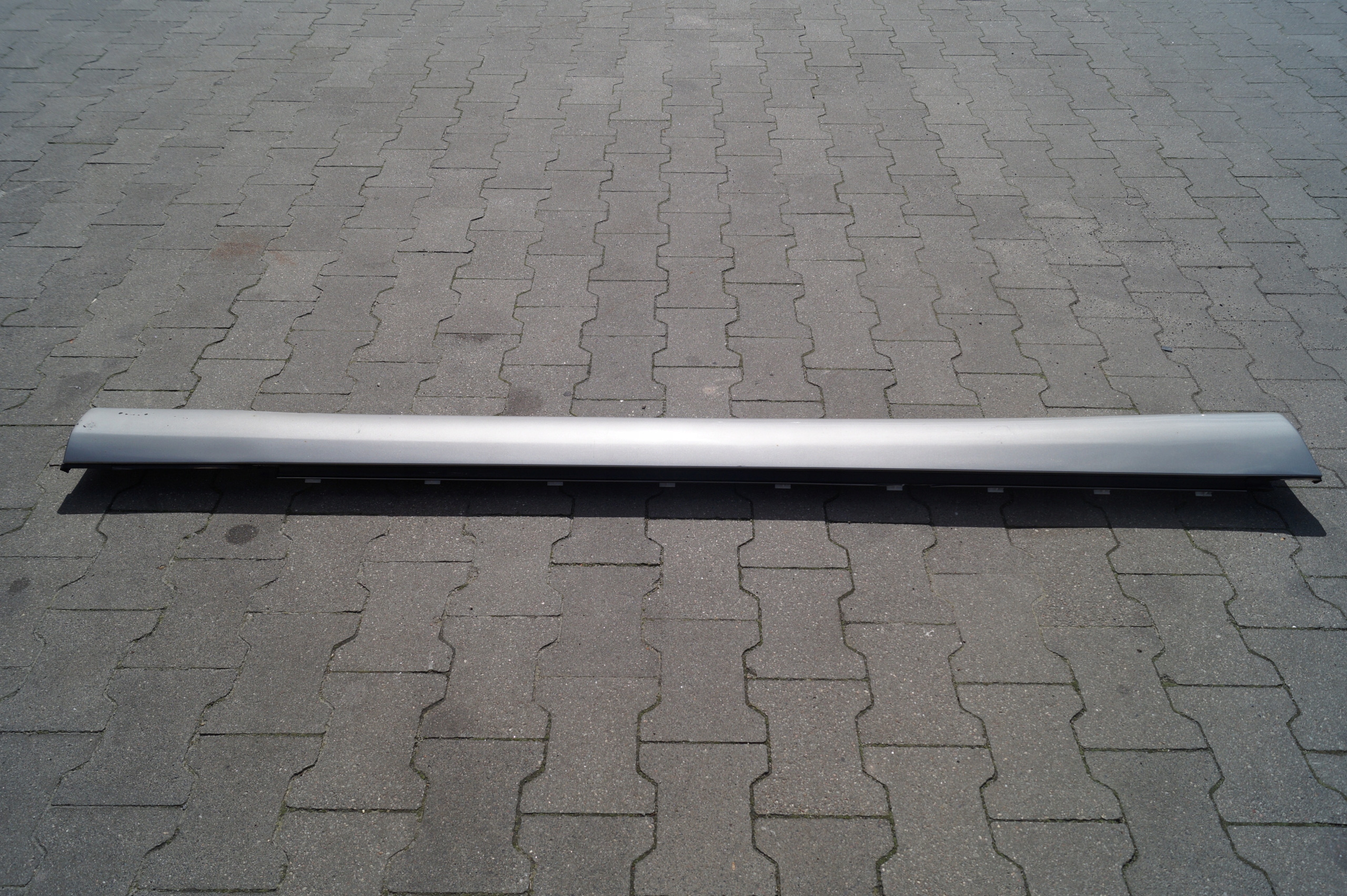 moulding threshold right MERCEDES C-KLASA W203 203 723