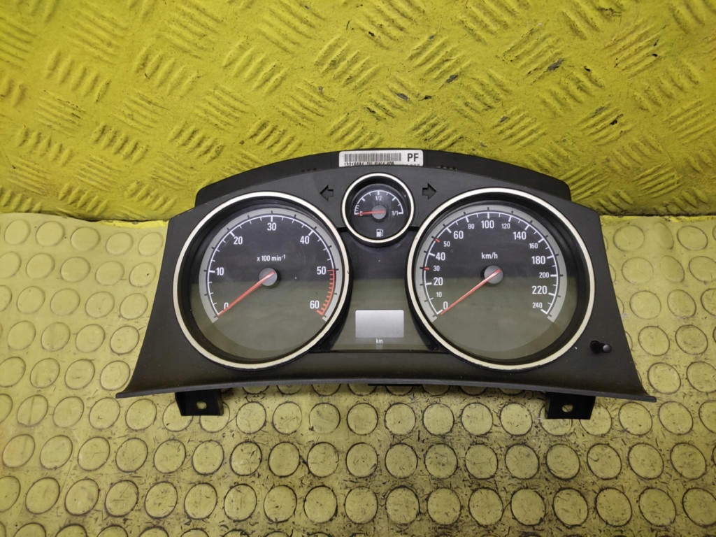 OPEL ZAFIRA B 1.9 JTD dials 13216684