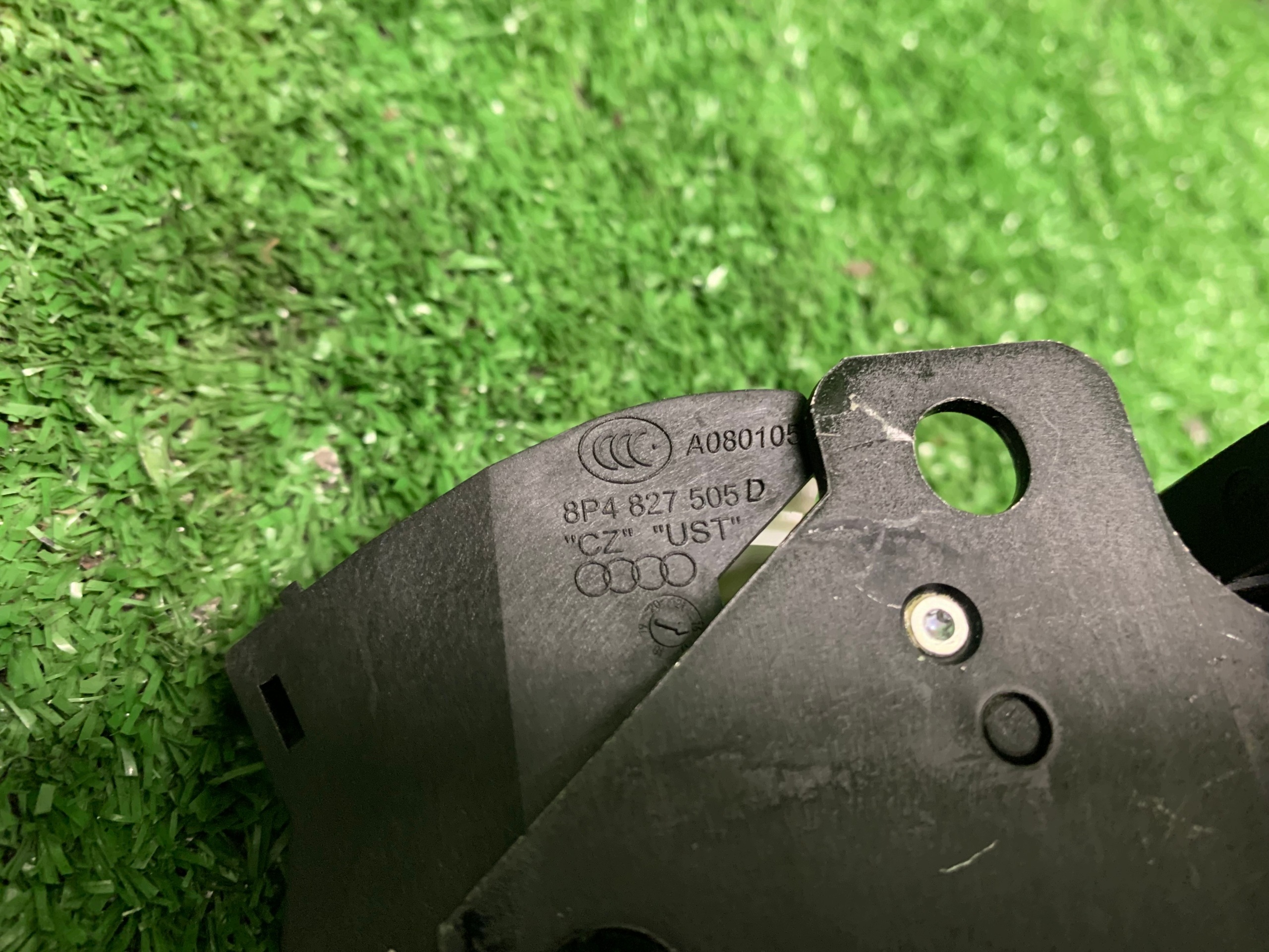lock bonnet boot Audi A6 C6 LIFT 8P4827505D