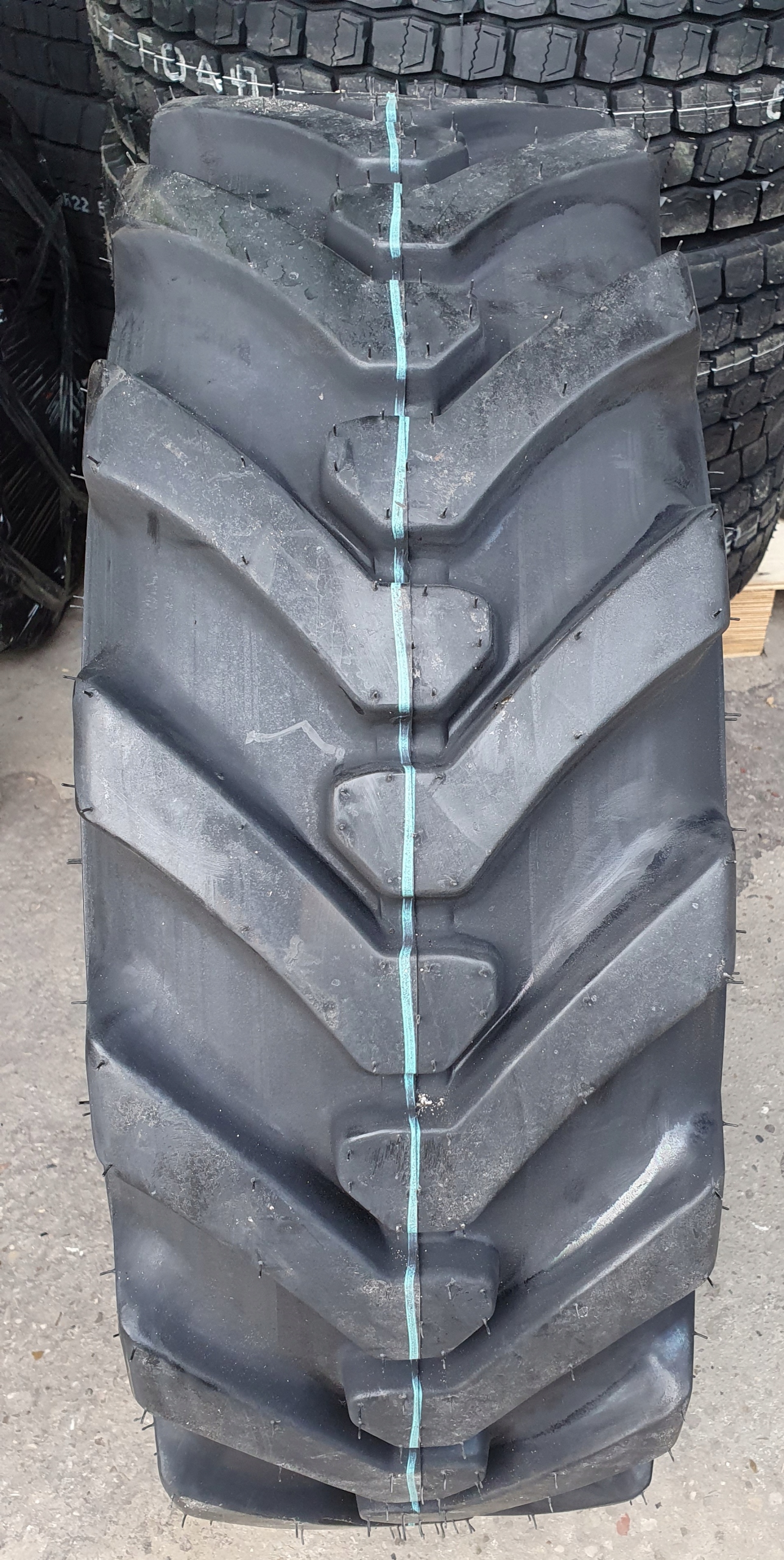 Opony 2 x 10 5 80 18 Ozka Seha SH R4 12PR TL Model SEHA SH R4