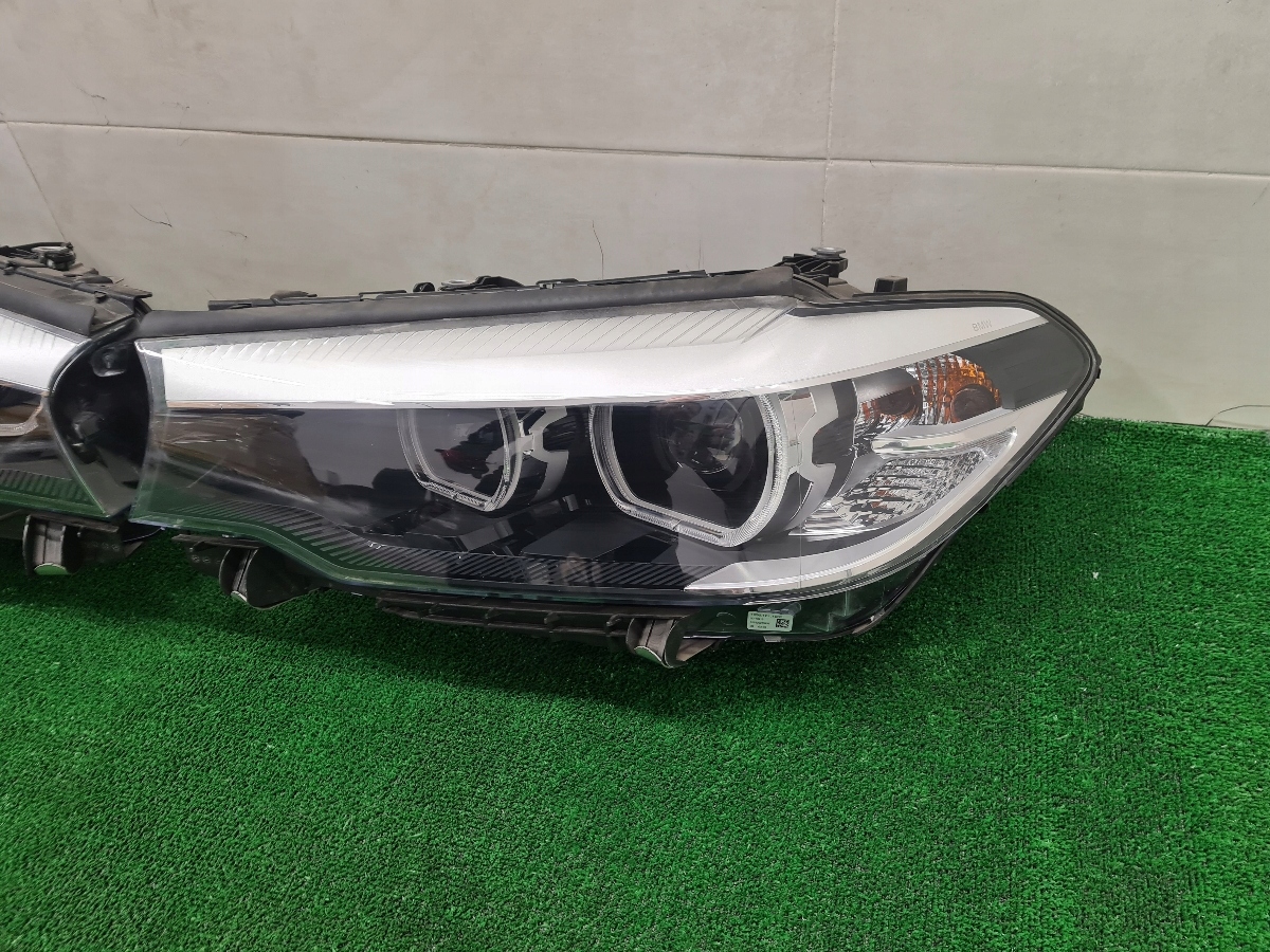 BMW 5 G30 G31 light front LED left 7439199 EU