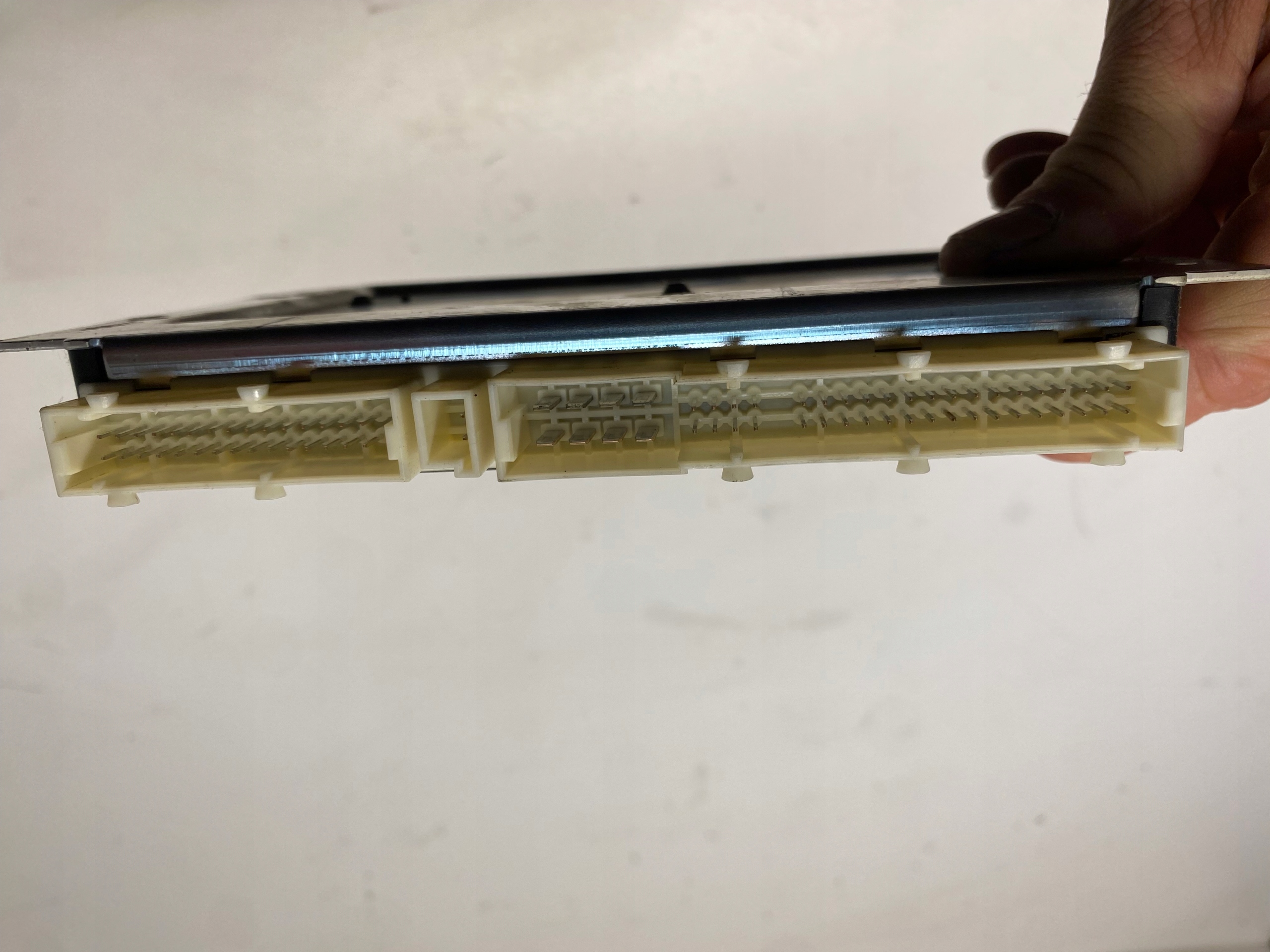 control unit AIRMATIC MERCEDES W221 S-KLASA A2215408401