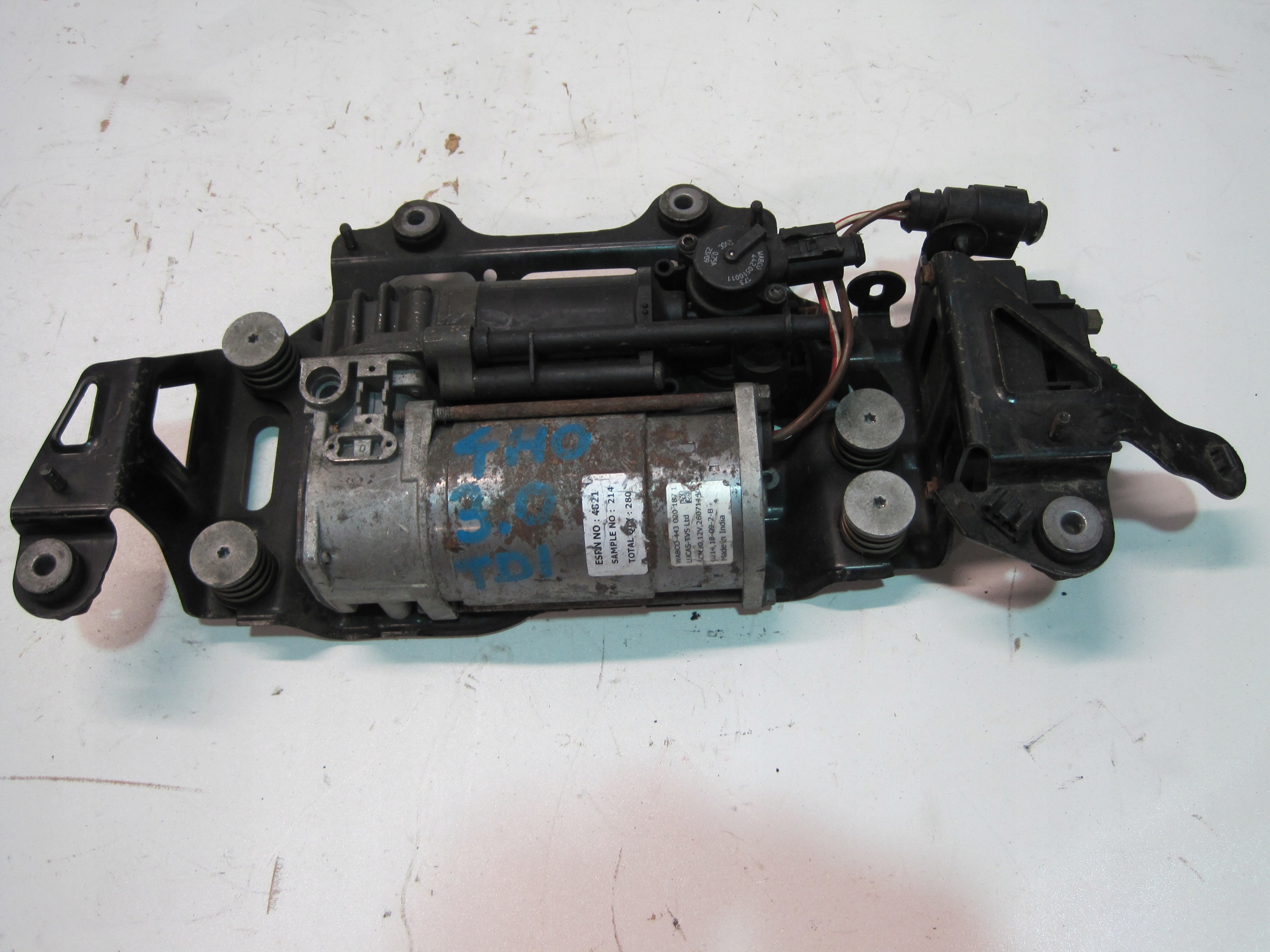 pump springing AUDI A8 D4 4H0 4H0616005C