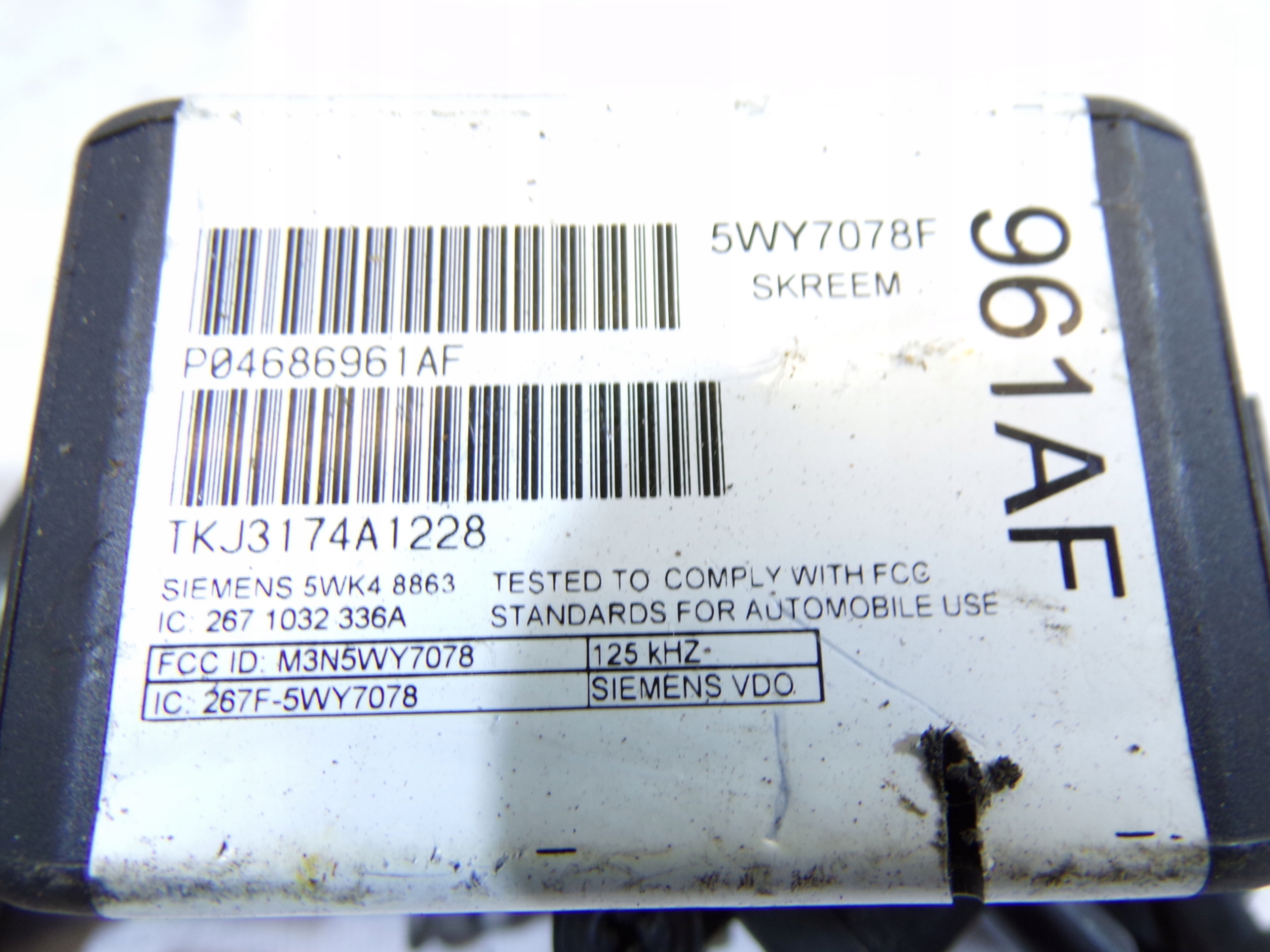 running board STARTOWY CHRYSLER PACYFICA 3.5 3.8 V6 04748352AF