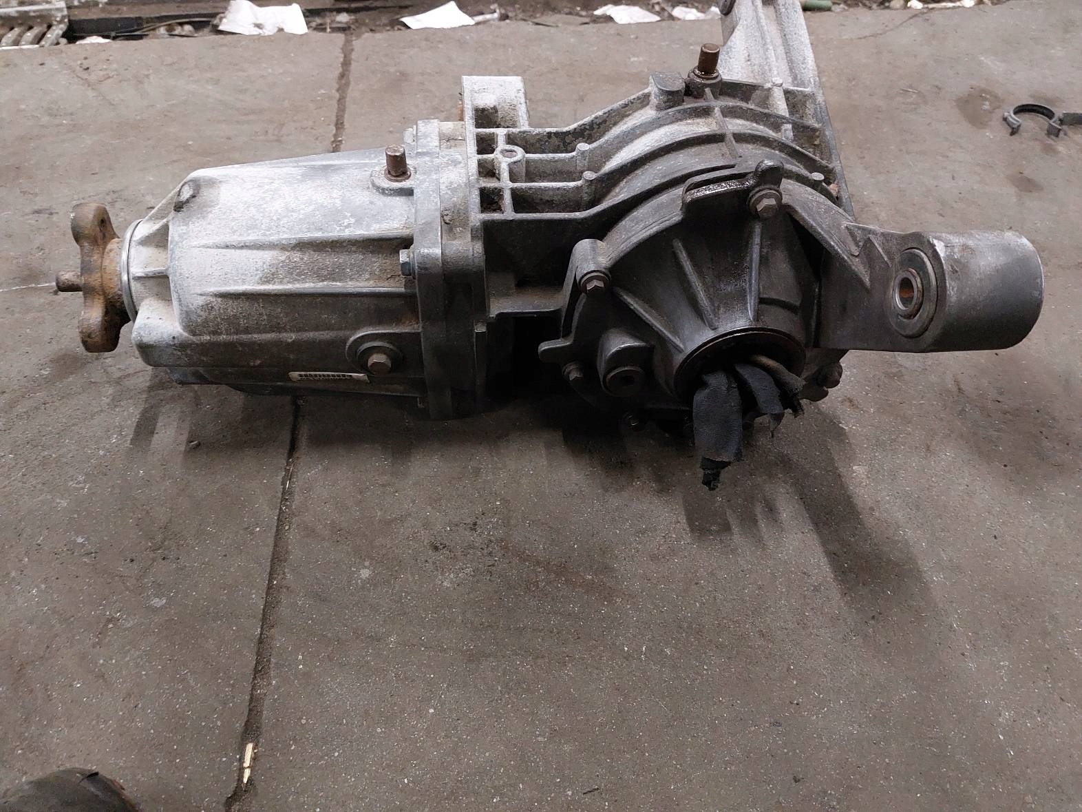 differential diff CHRYSLER PACIFICA and 3.5 V6 05110008AC
