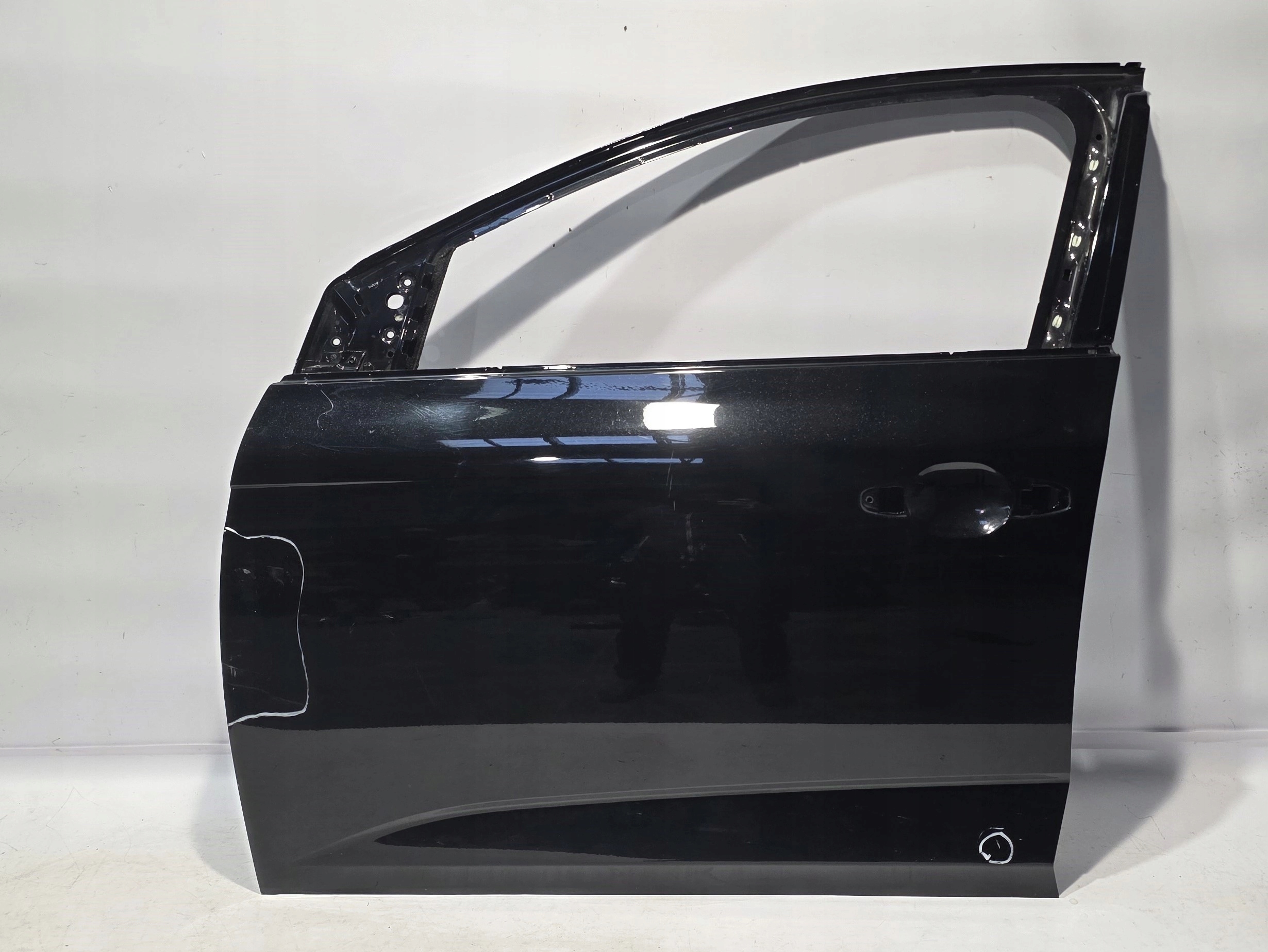 dveře levý předek RENAULT MEGANE IV 16- originál