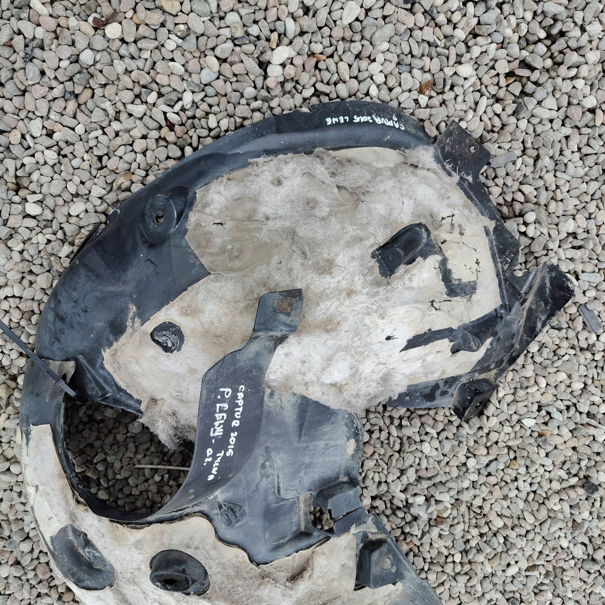 Renault Captur 2013 front side left mudguard front