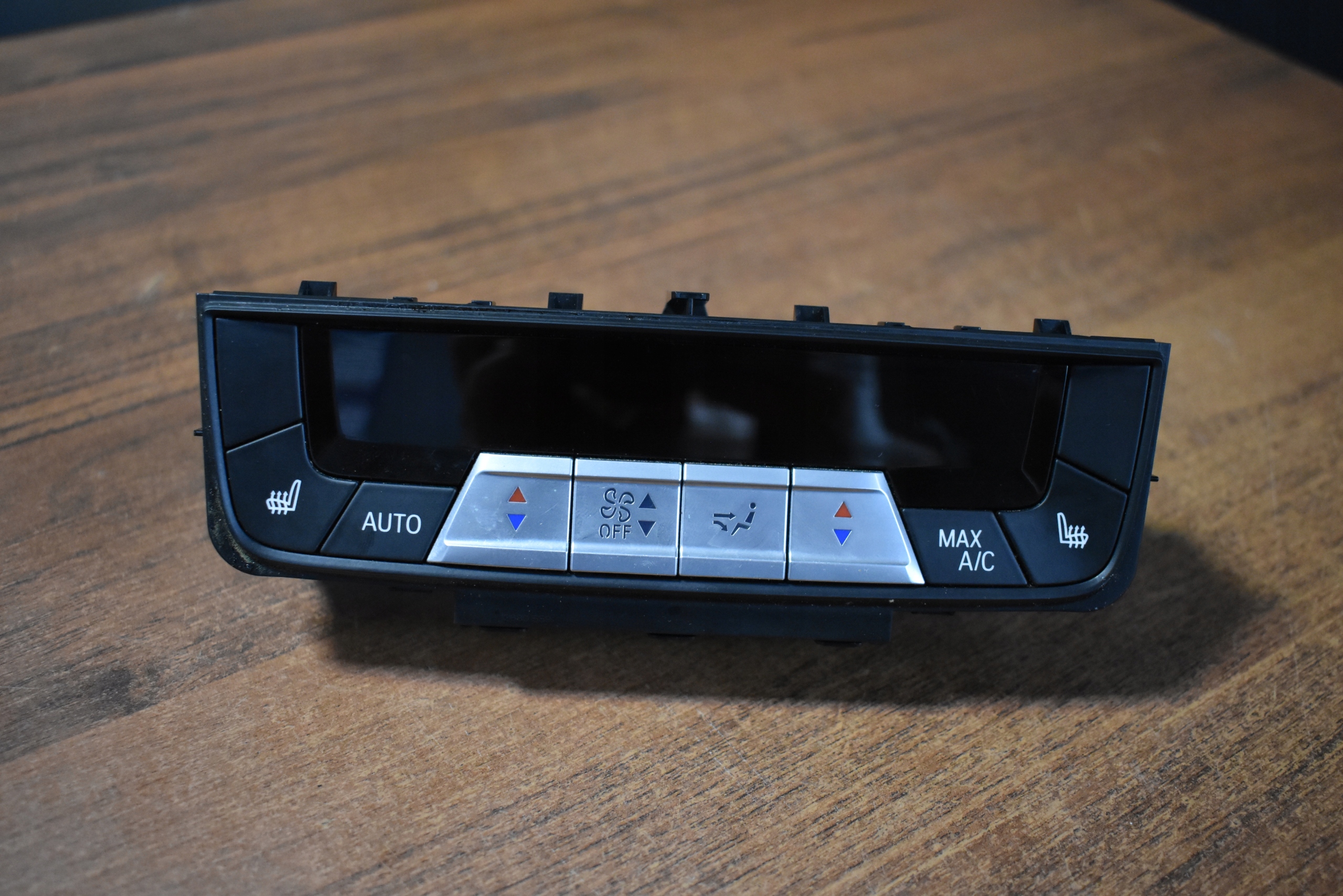 IDEALNY UNITE COMMANDE CLIMA ARRIÈRE BMW G05 G06 G07 1