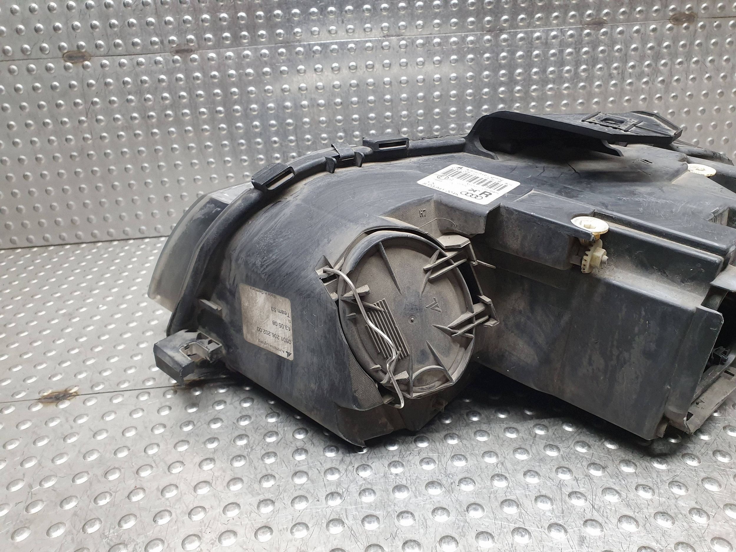 light REFLEKTOR right front 8P0941004K AUDI A3 8P original EUROPA