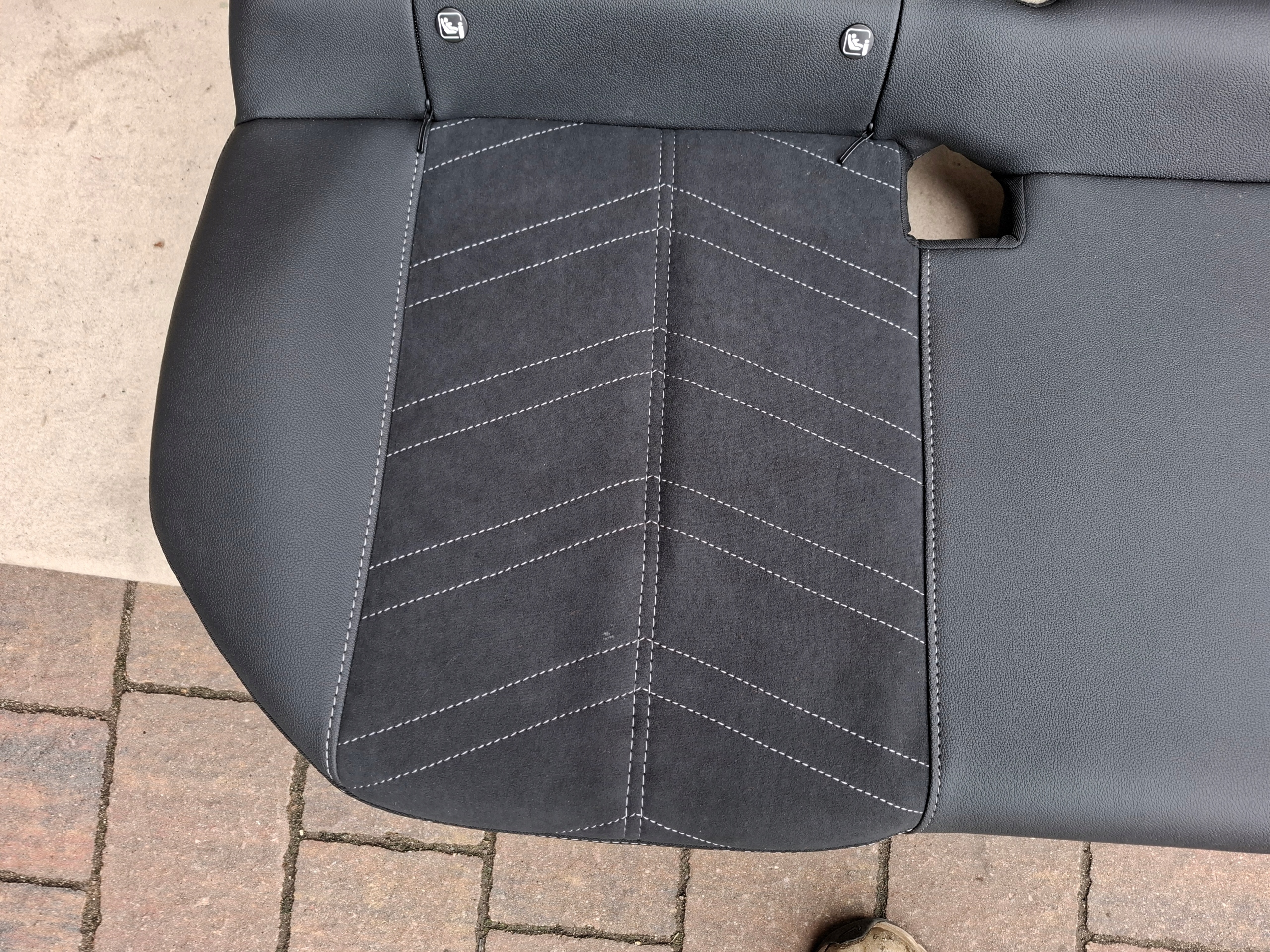Sitz heck hinten OPEL MOKKA B II neu 25r Leder