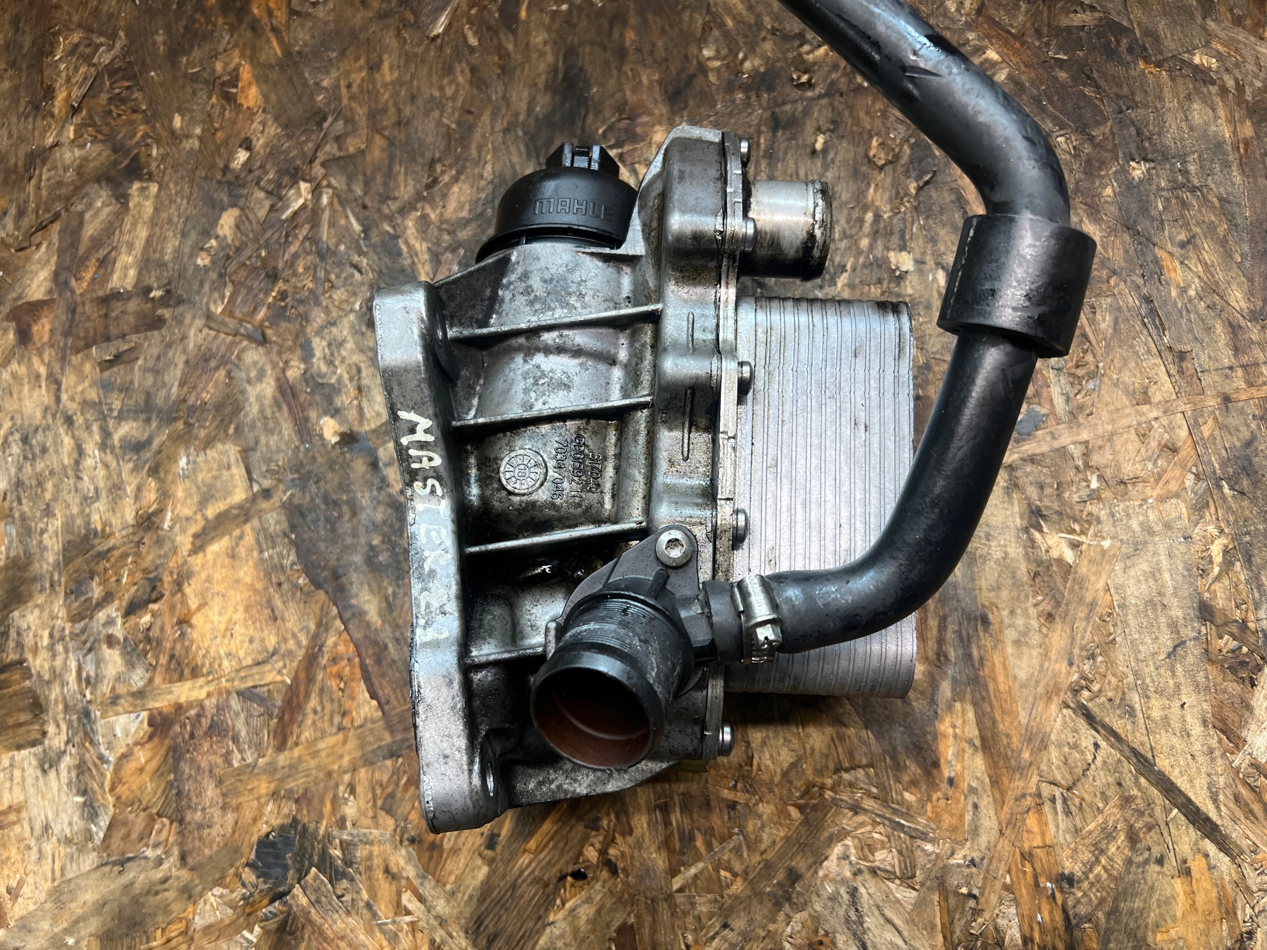Grundlage Gehäuse filter Motor Ölkühler MASTER III 2.3 DCI 8201005235