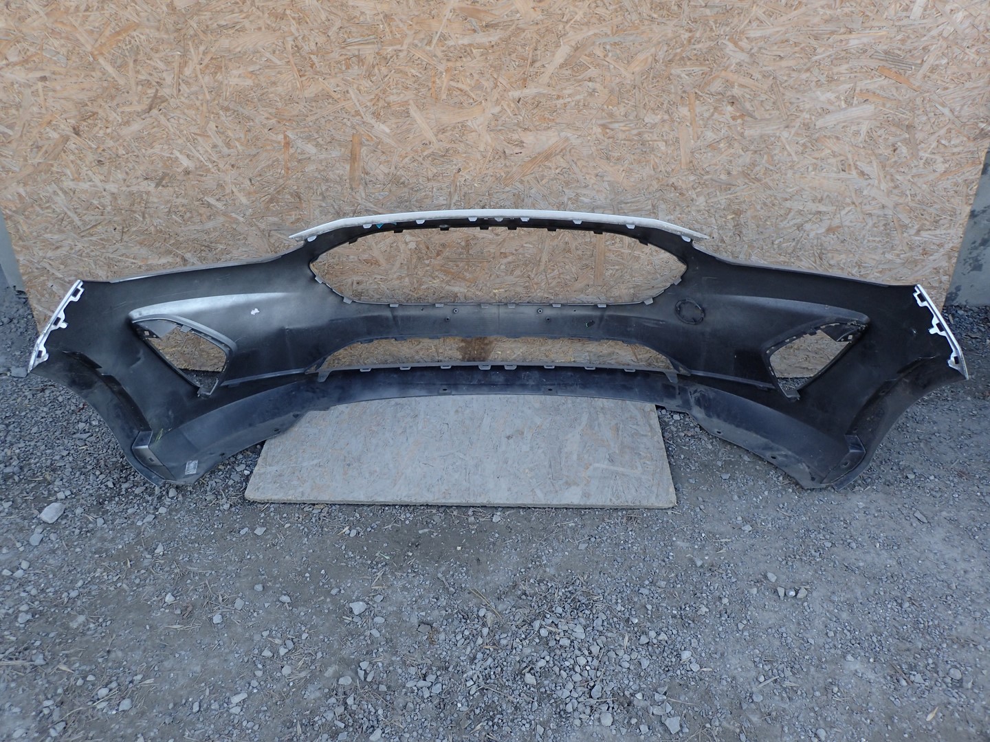 bumper front front FORD FIESTA MK8 VIII 2018