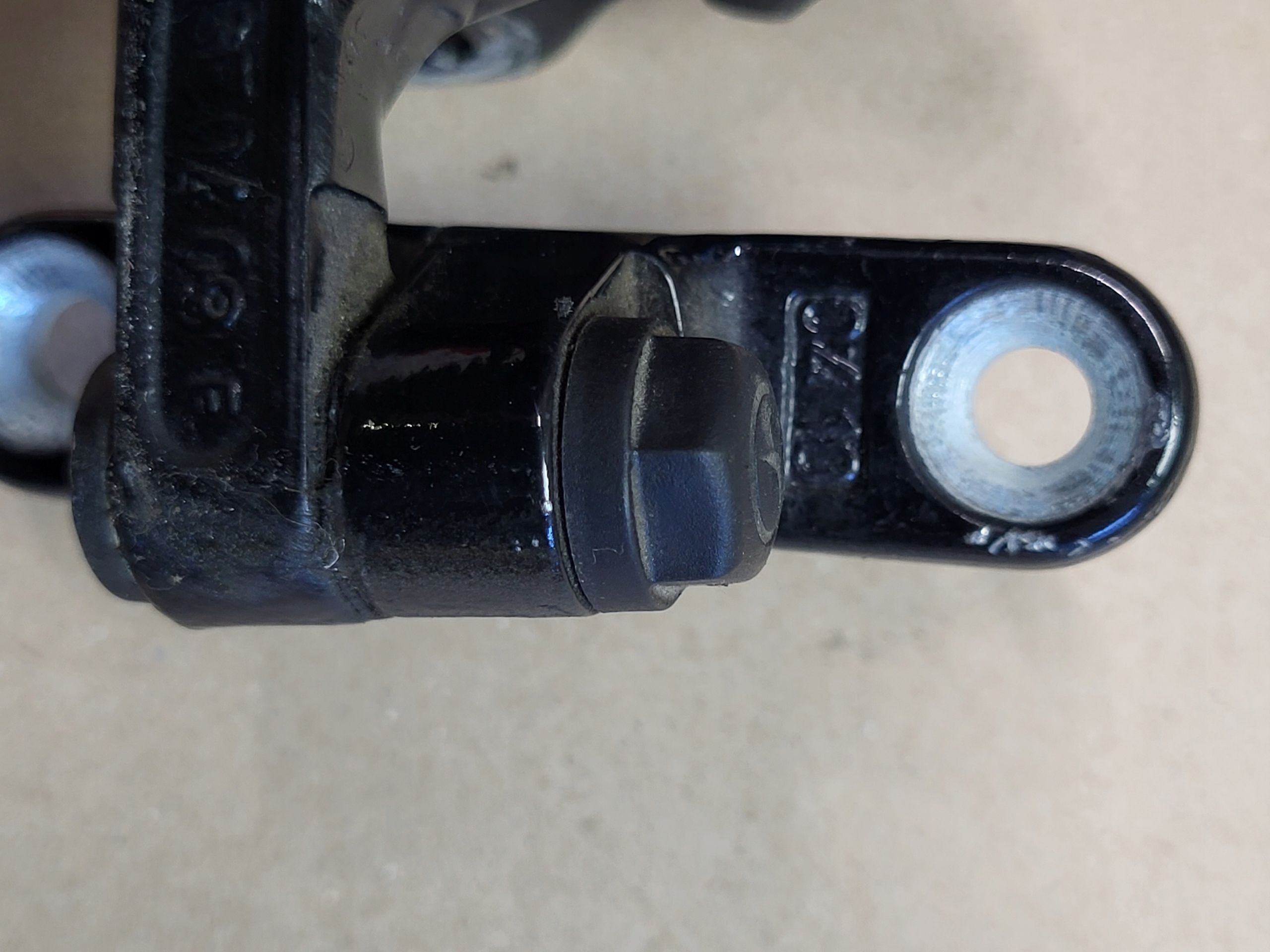 hinge door left front GORA DOL MERCEDES C W203 SE0409F OE EU