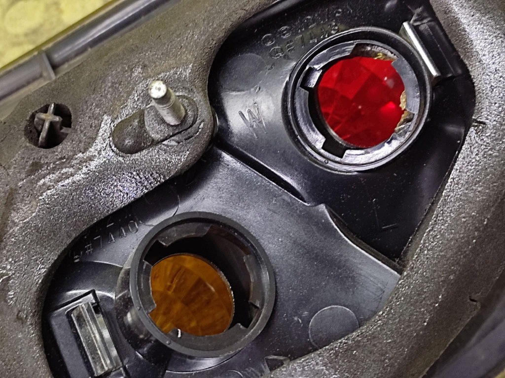 MAZDA 3 licht links heck