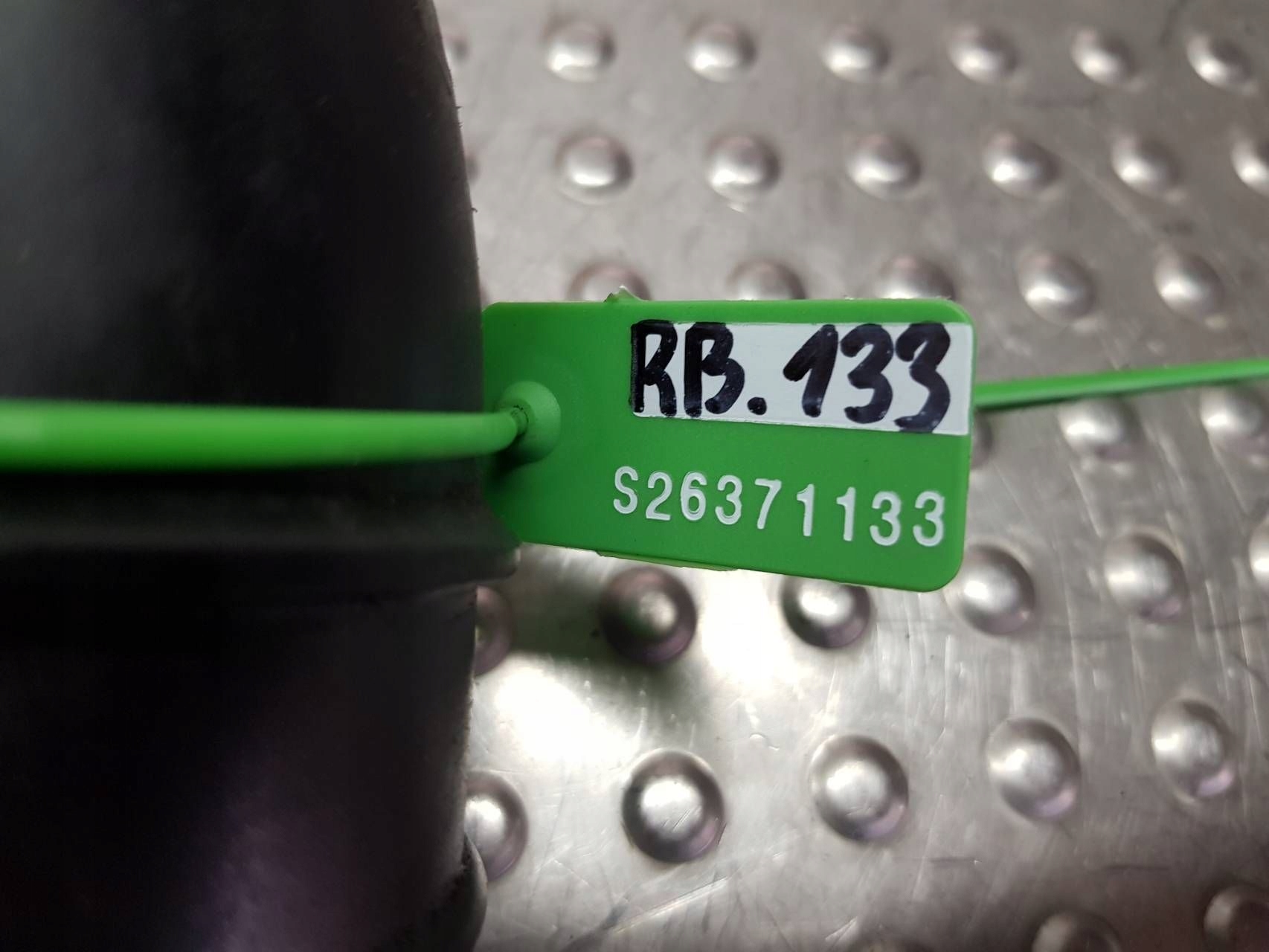 vedení trouba intercoolera 7556553 BMW E82 E90 E91 E92 E93 N54 N55