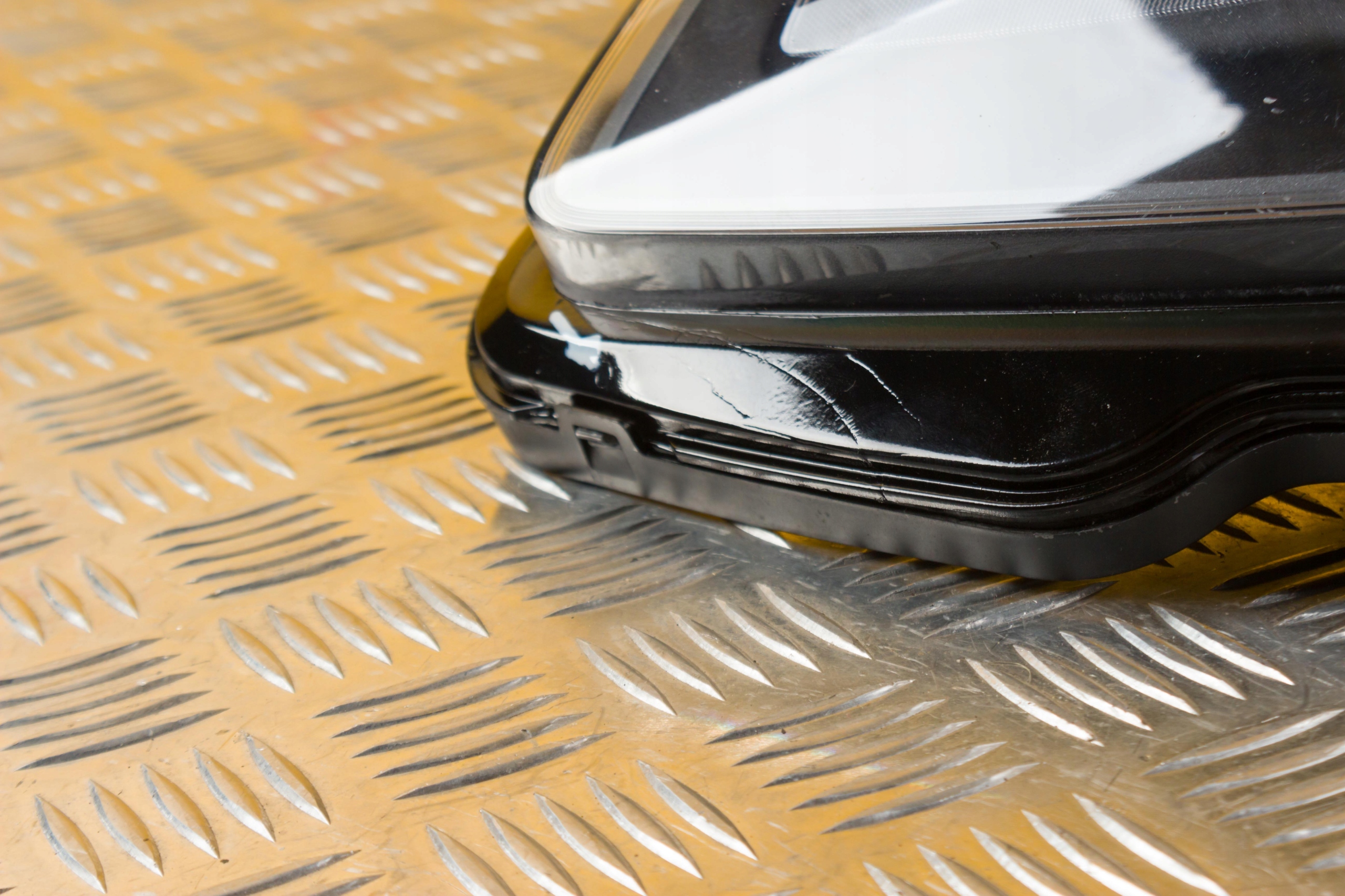 FERRARI GTC4LUSSO LUSSO REFLEKTOR LAMPA XENON LED Wersja Europejska