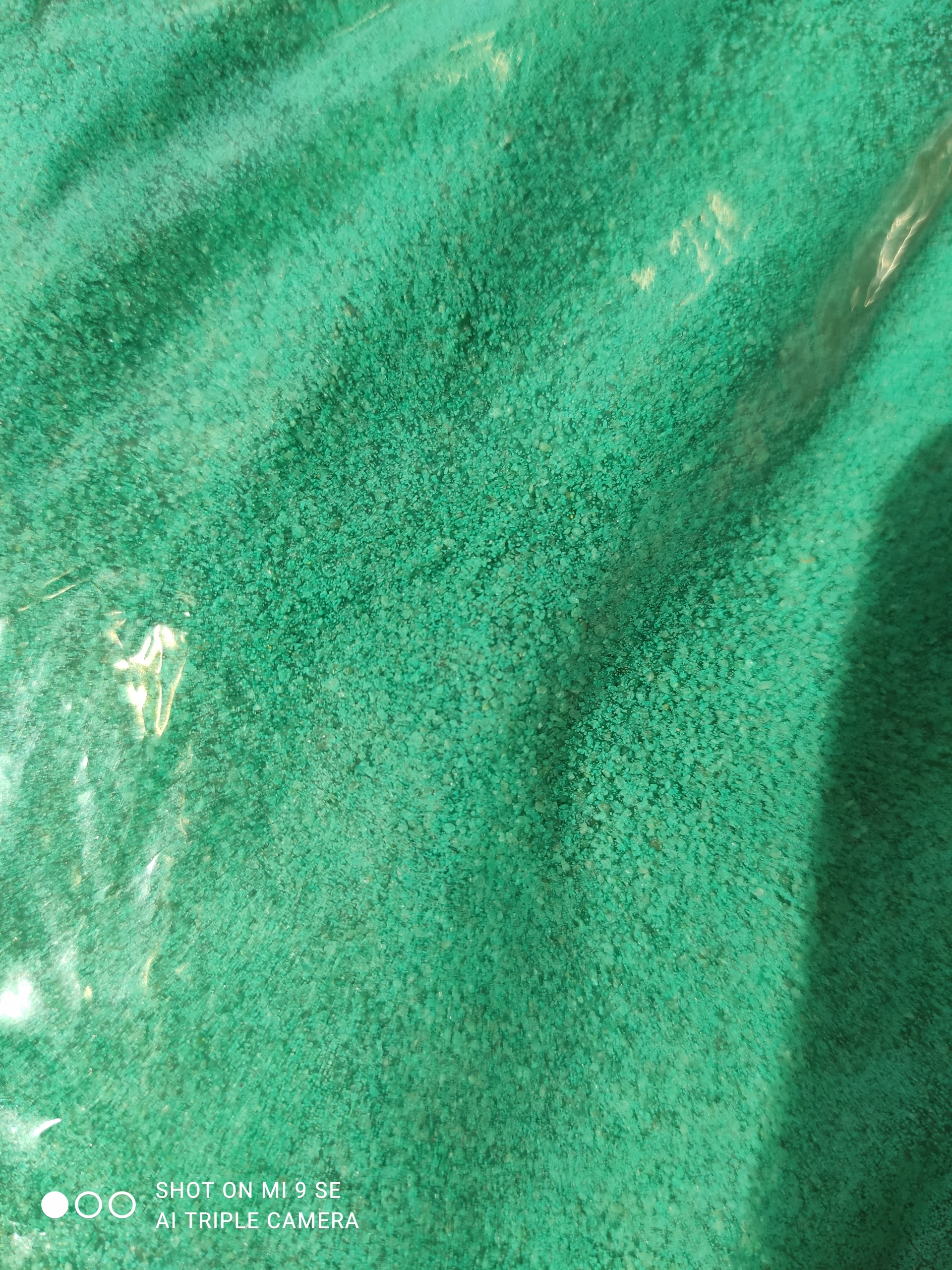 

Piasek kolorowy las w szkle 0,5kg jasny zielony