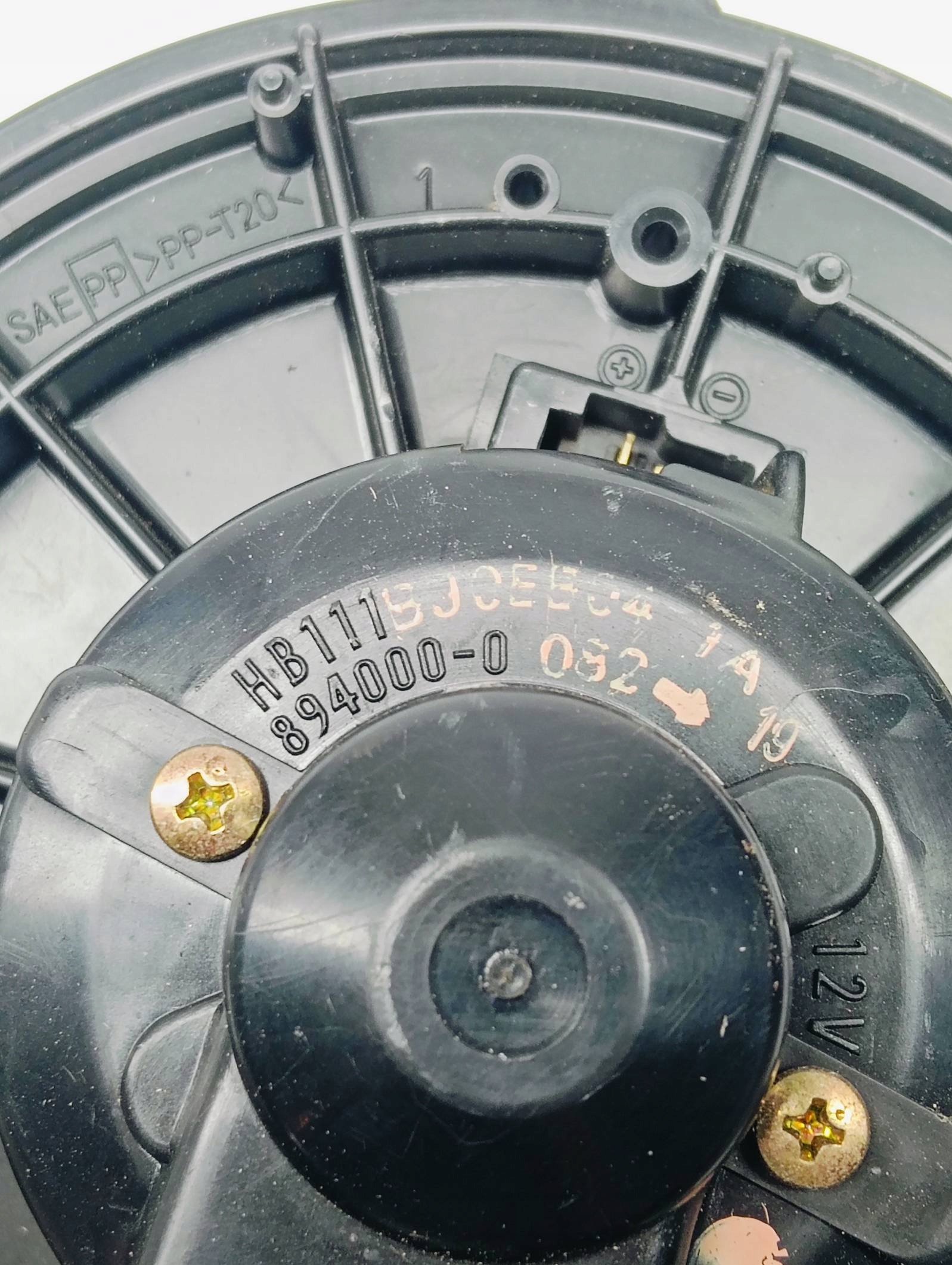 fan Nadmuchu heating 2 Pin MAZDA 323F